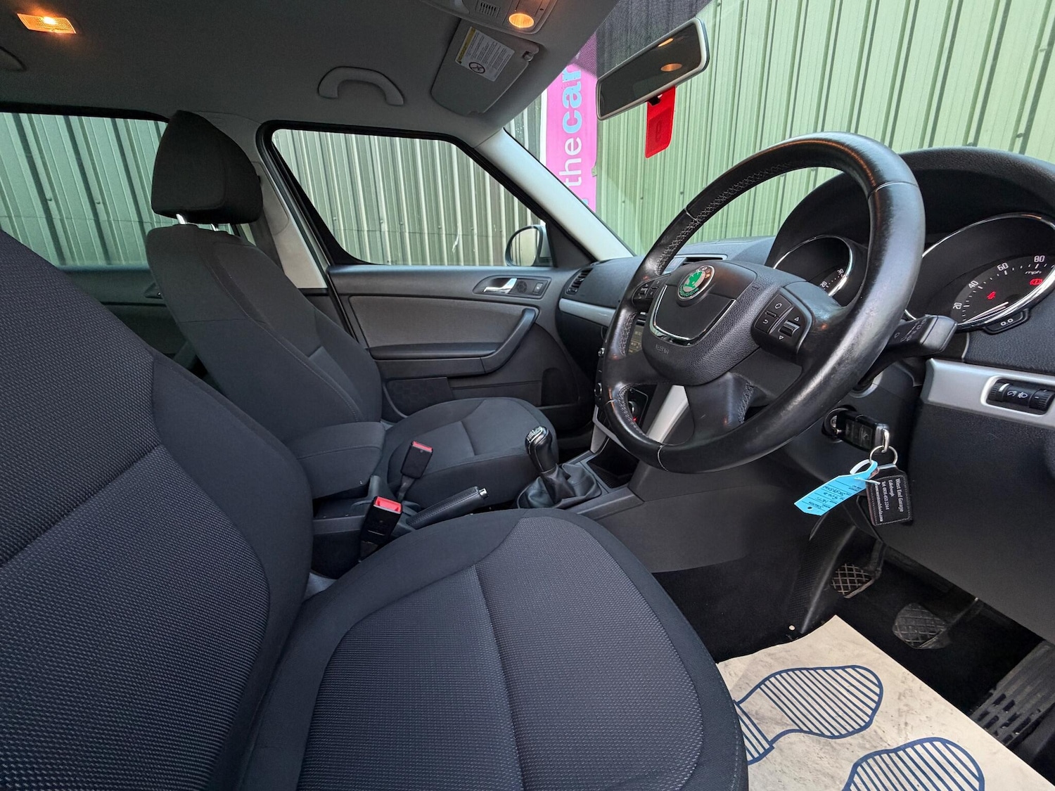 Used Skoda Yeti 2009 for sale - 77143028: Photo 8