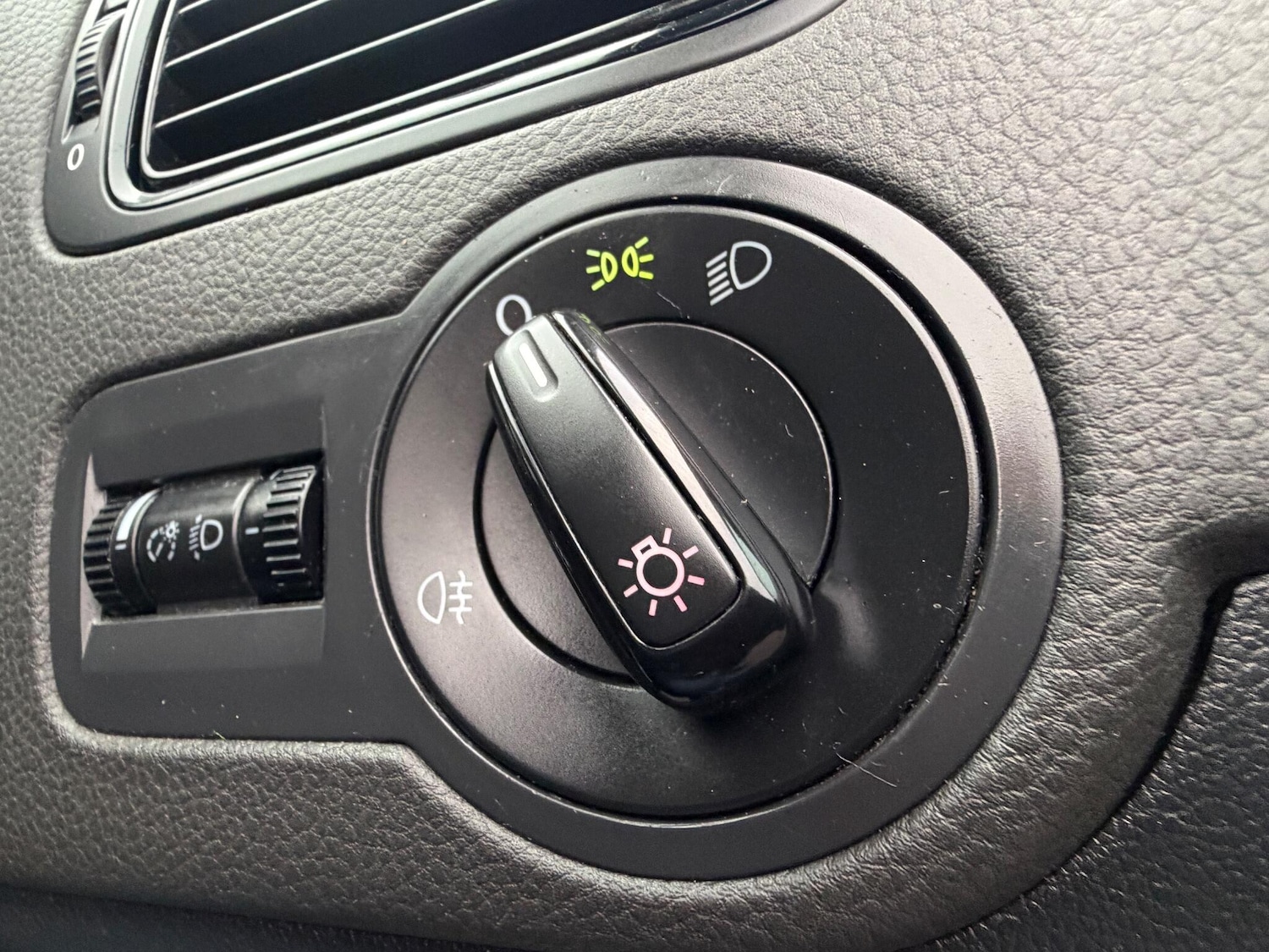 Used Volkswagen Polo for sale - 76887418: Photo 21