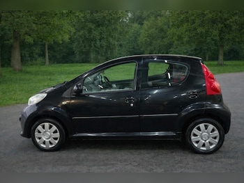 Used Peugeot 107 2008 for sale - 77191532: Photo