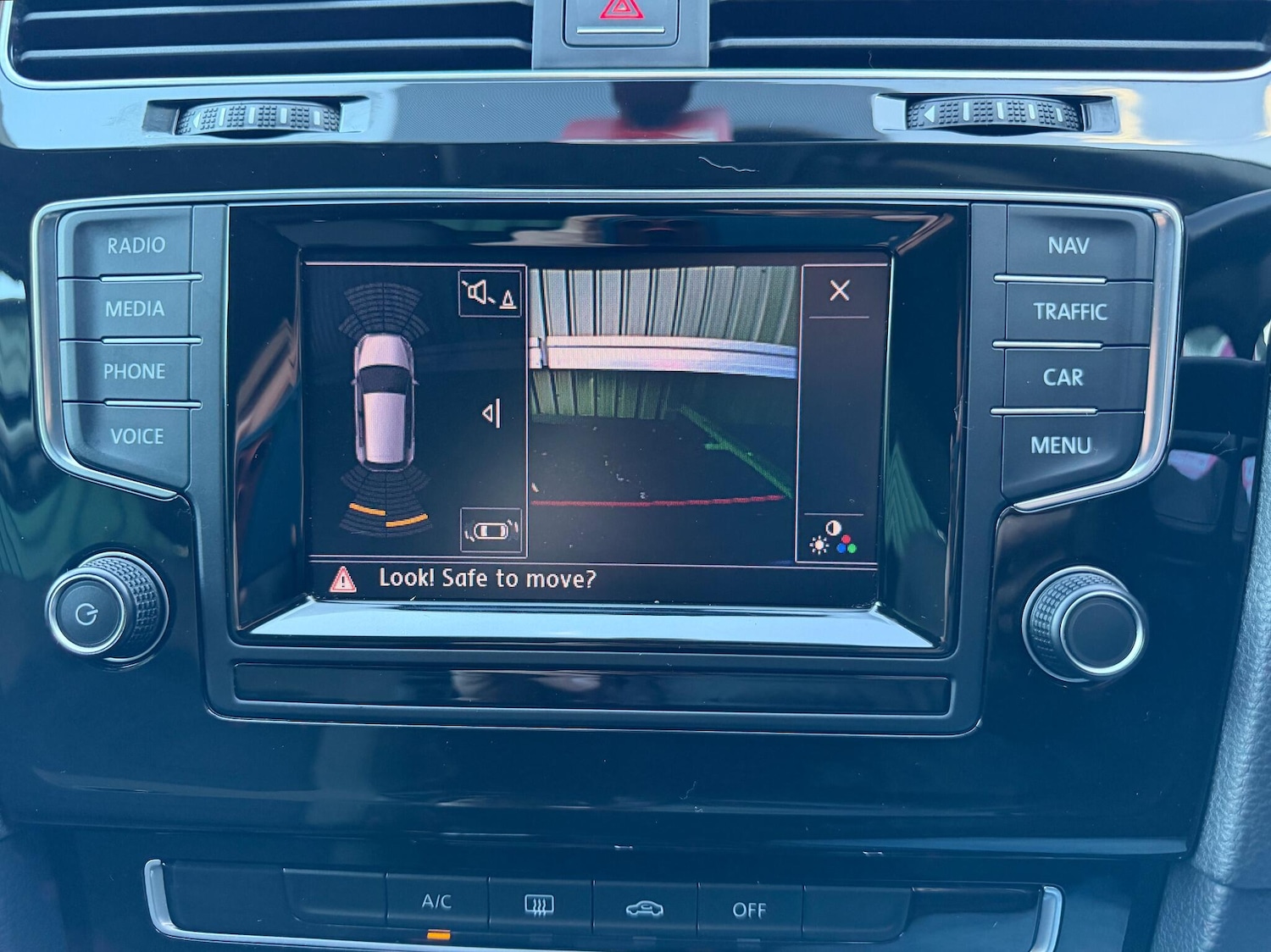 Used Volkswagen Golf 2013 for sale - 76802341: Photo 28