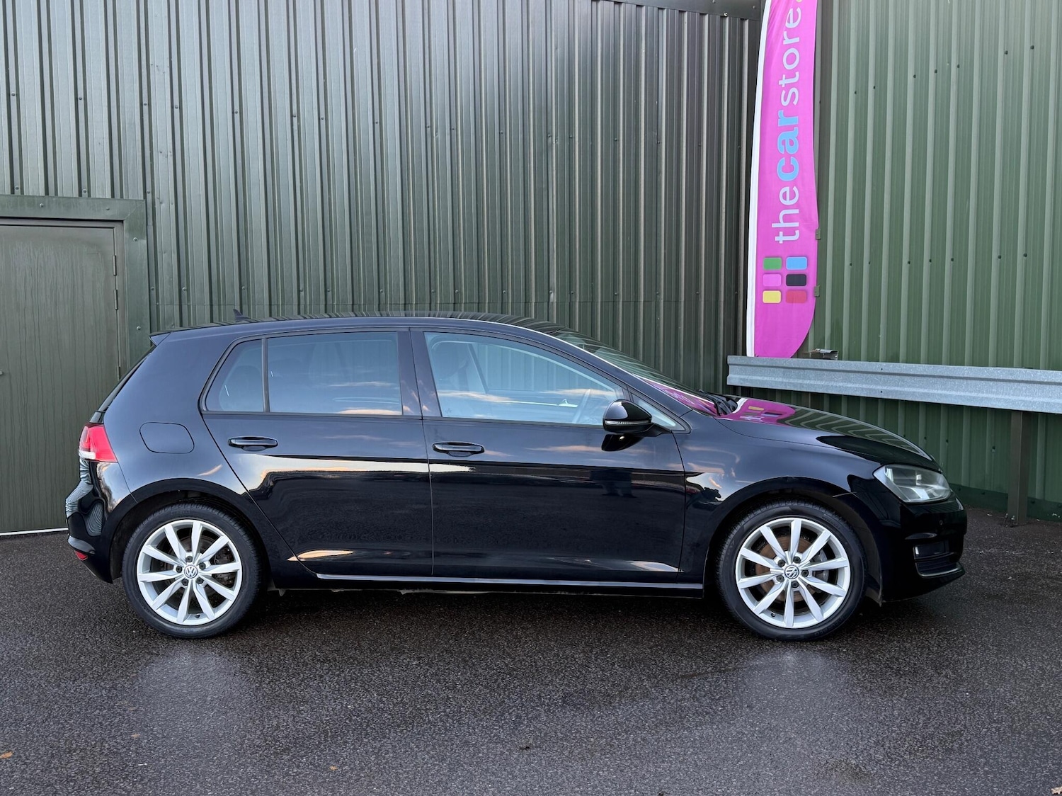 Used Volkswagen Golf 2013 for sale - 76802341: Photo 6