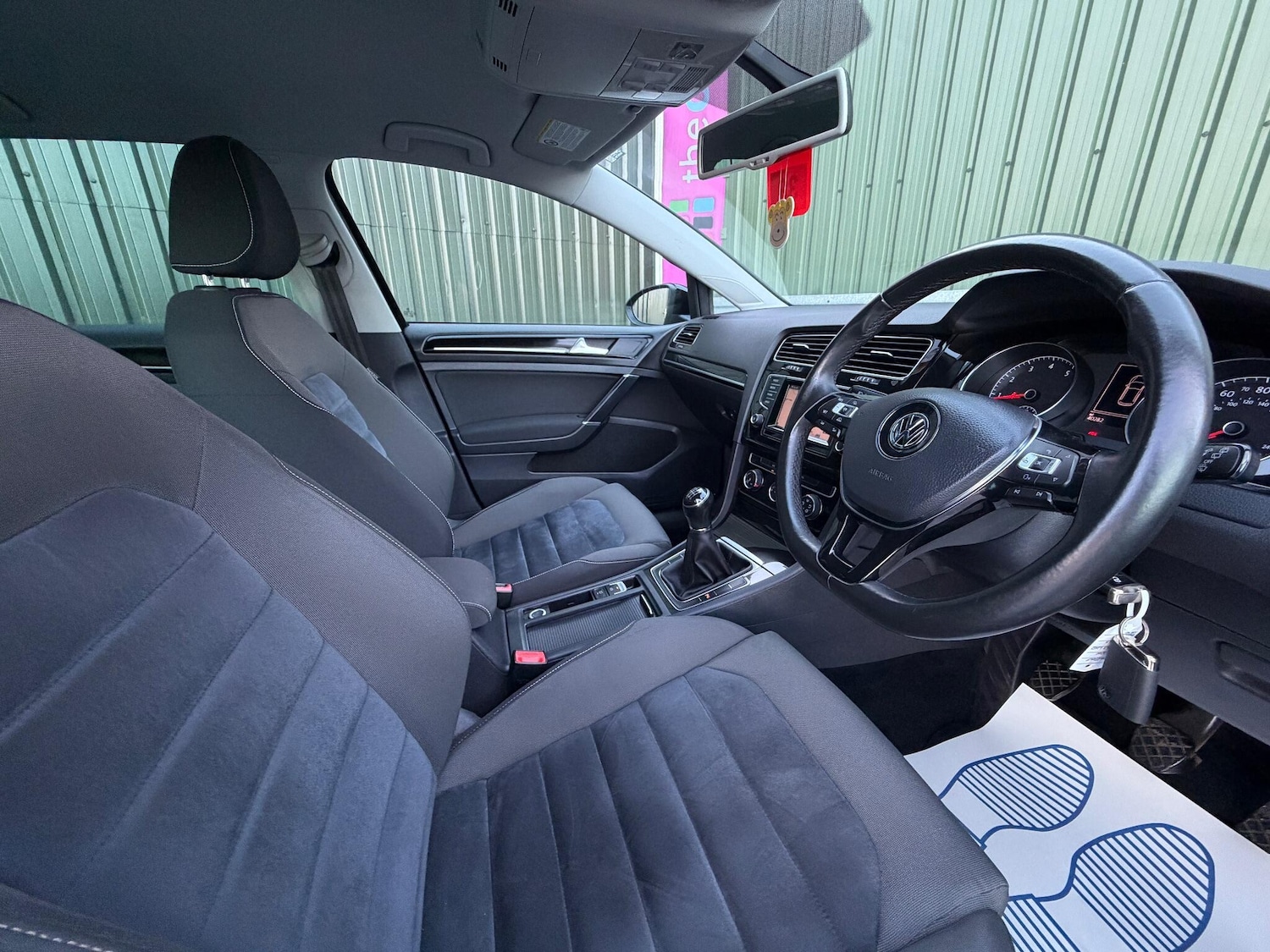 Used Volkswagen Golf 2013 for sale - 76802341: Photo 8