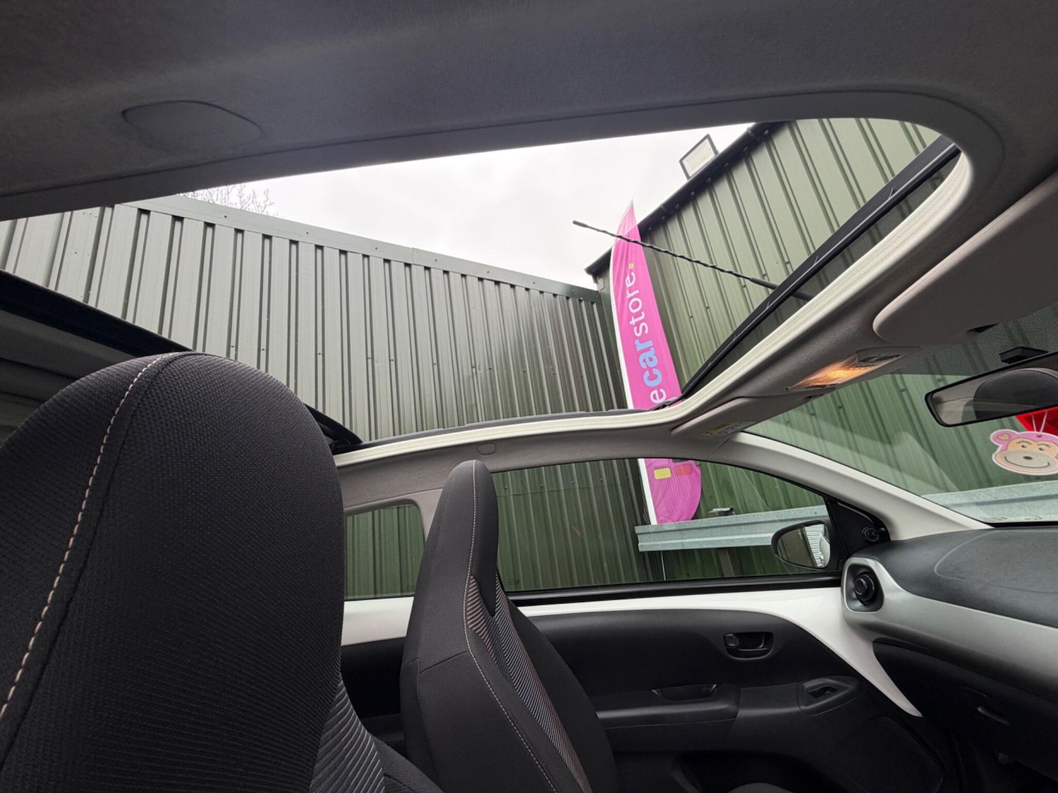 Used Peugeot 108 2015 for sale - 77852785: Photo 22