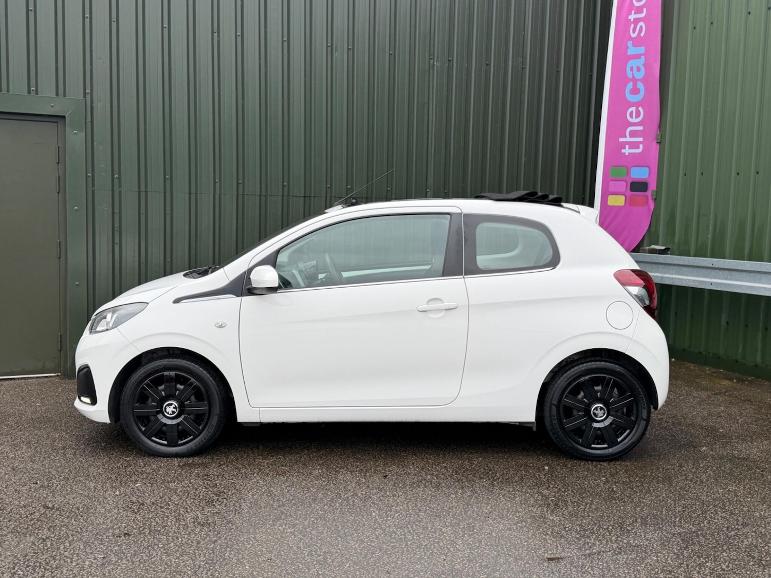 Used Peugeot 108 2015 for sale - 77852785: Photo 3