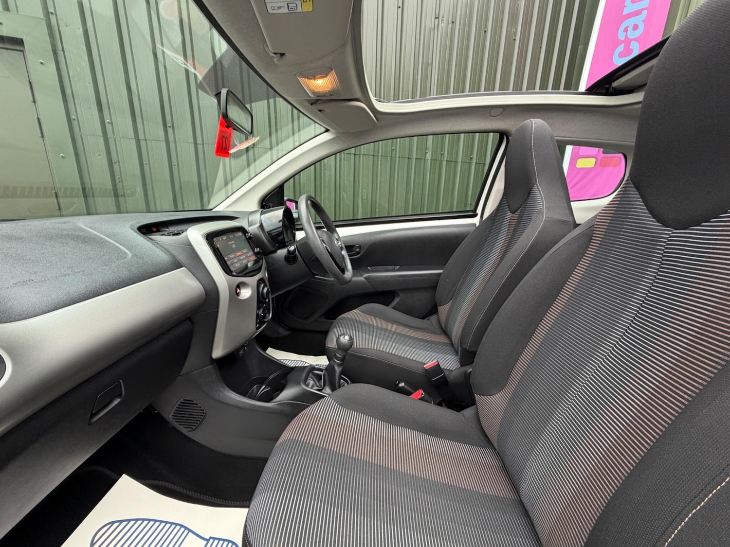 Used Peugeot 108 2015 for sale - 77852785: Photo 9