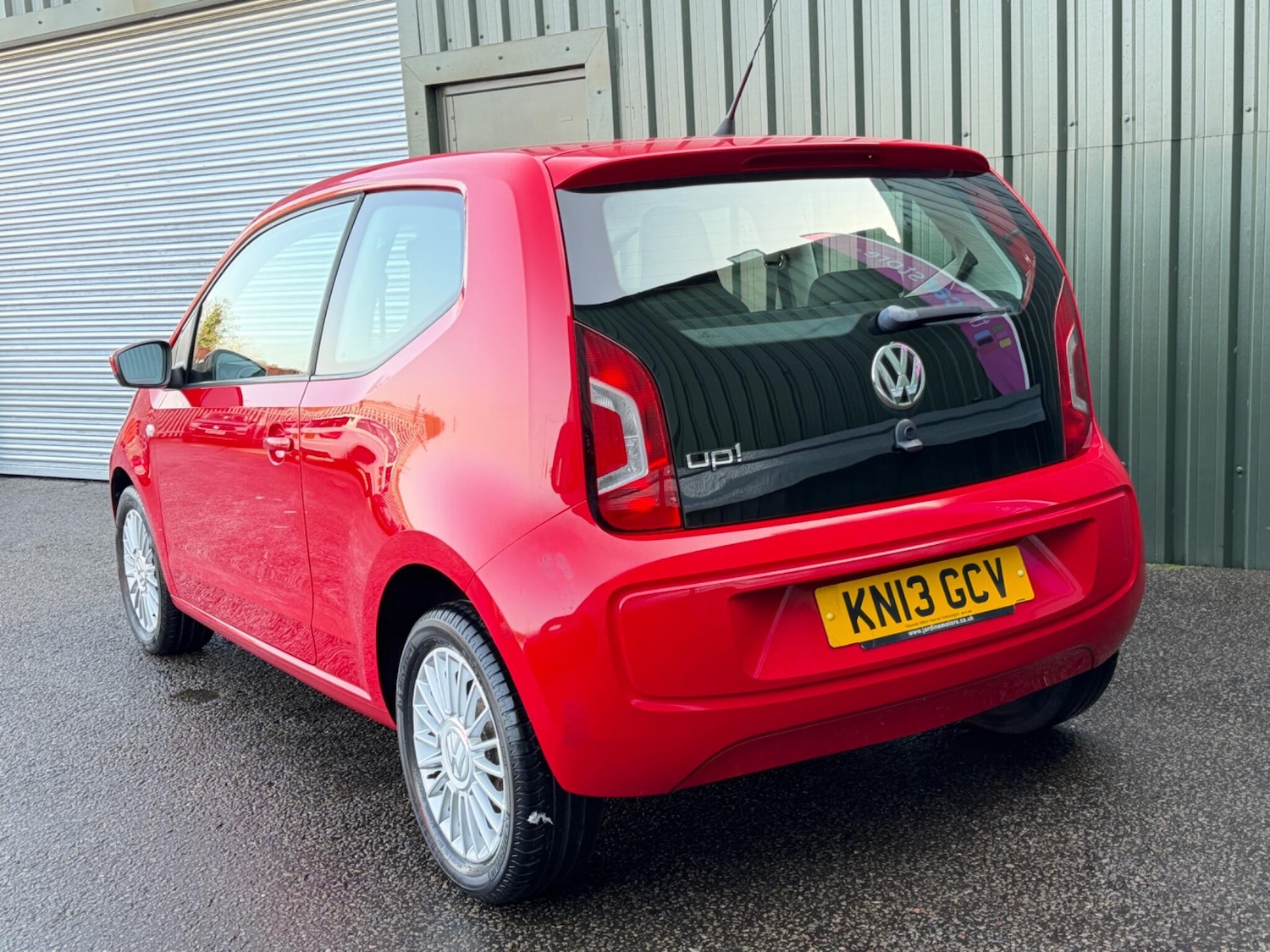 Used Volkswagen up! 2013 for sale - 77769112: Photo 3