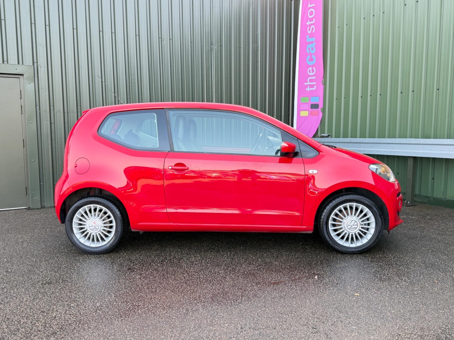 Used Volkswagen up! 2013 for sale - 77769112: Photo 6