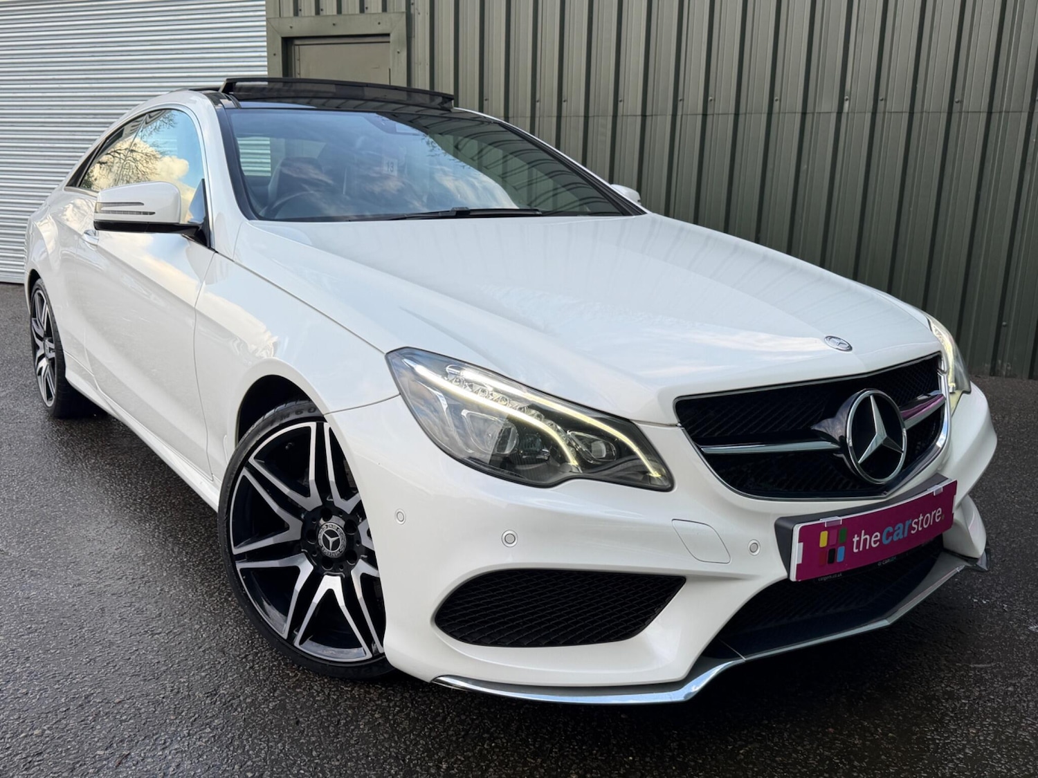 Used Mercedes-Benz E Class 2016 for sale - 77377520: Photo 2