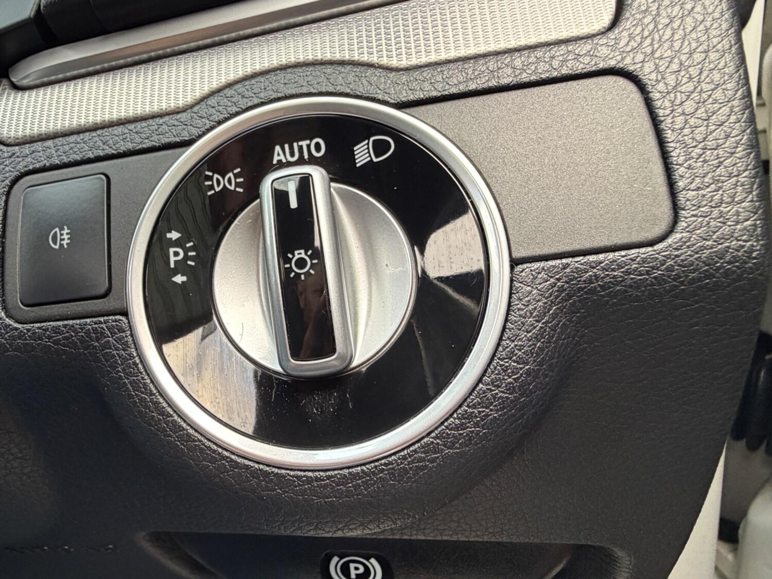 Used Mercedes-Benz E Class 2016 for sale - 77377520: Photo 28