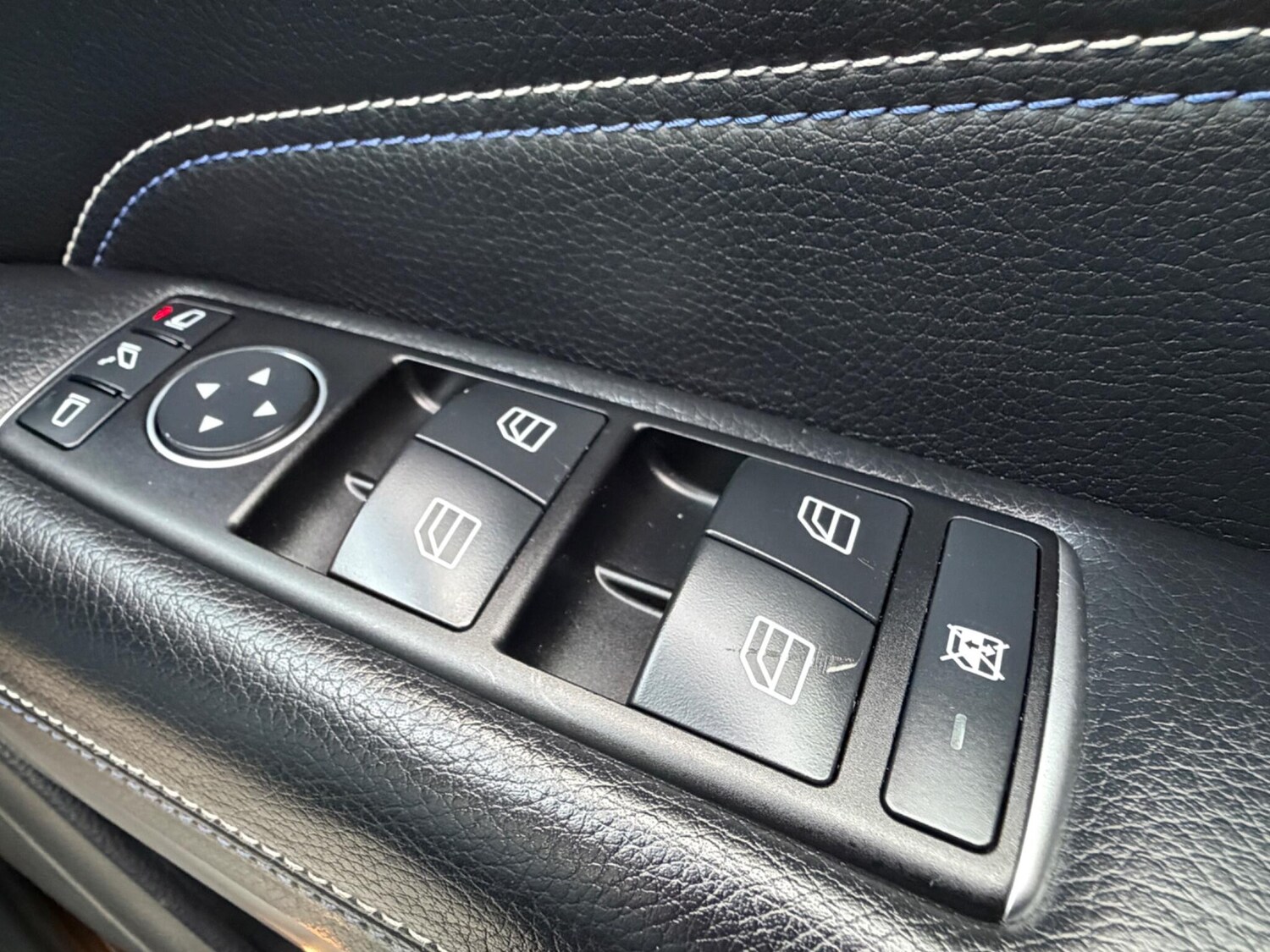 Used Mercedes-Benz E Class 2016 for sale - 77377520: Photo 29