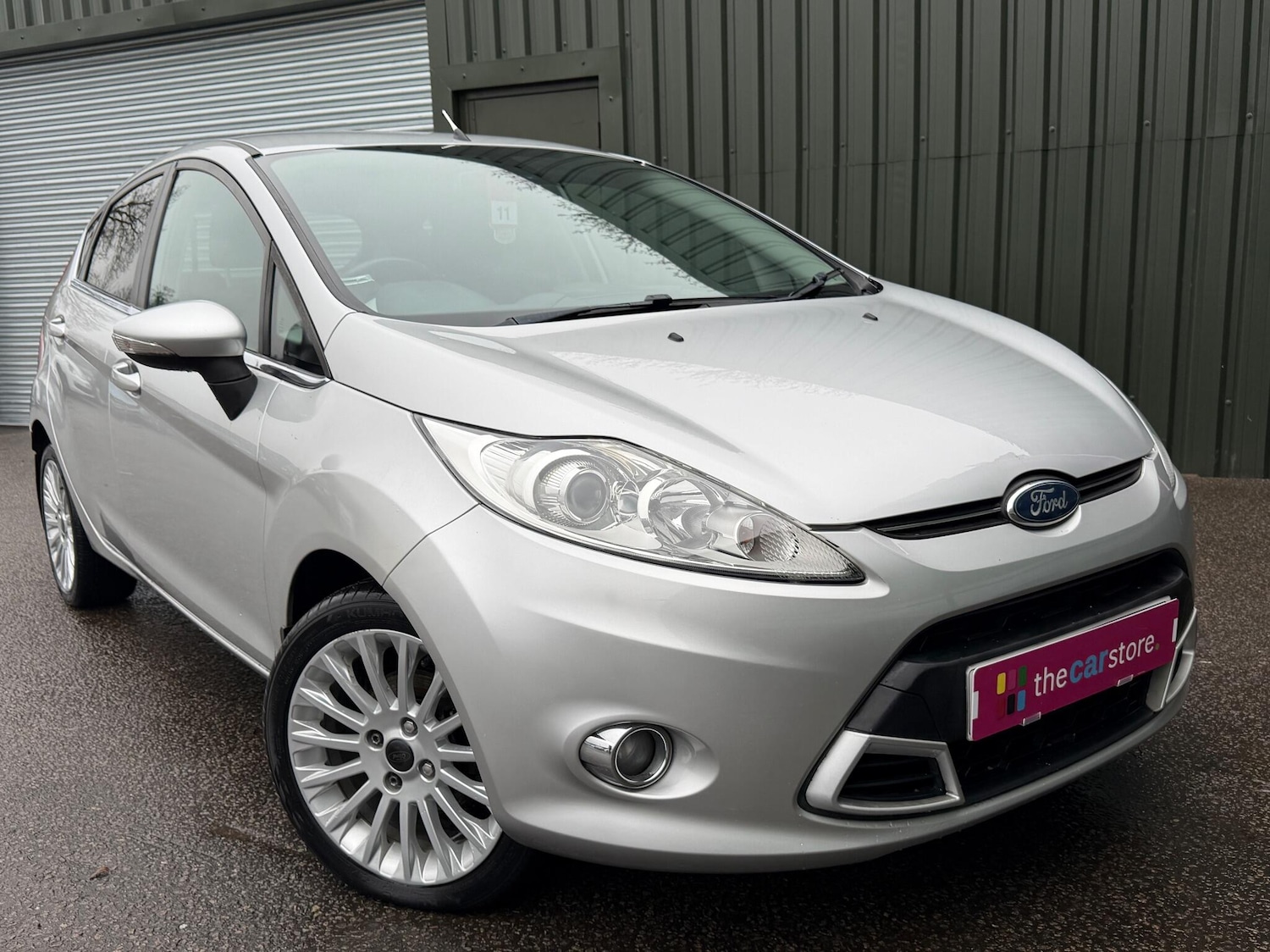 Used Ford Fiesta 2011 for sale - 77143090: Photo 2