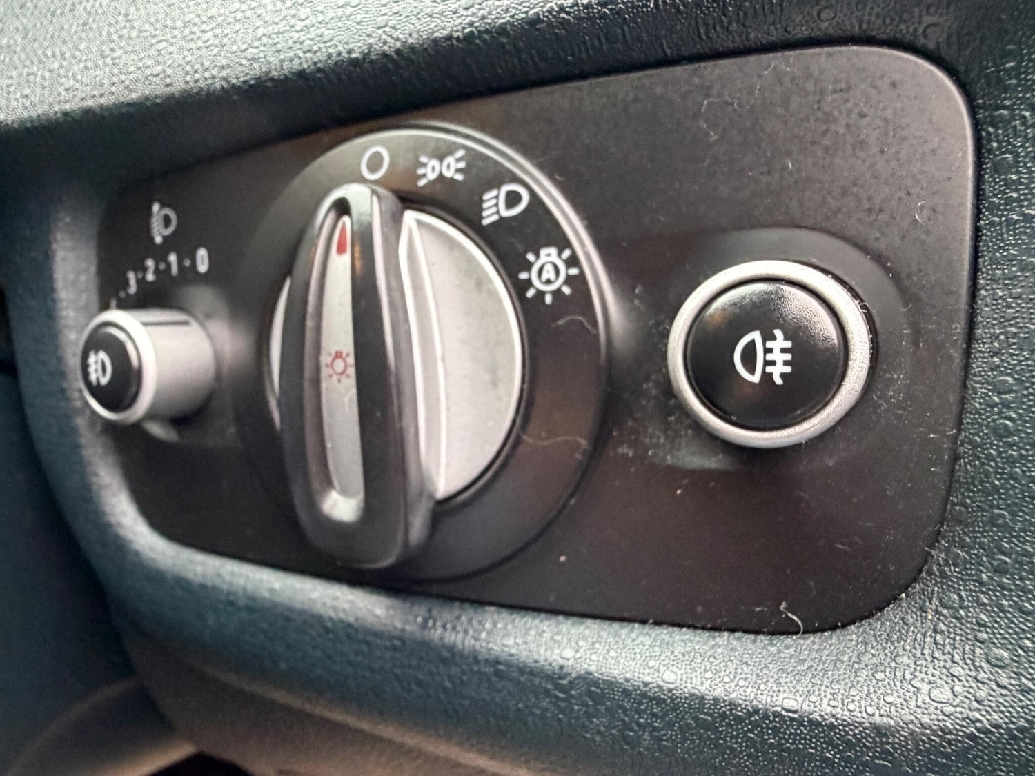 Used Ford Fiesta 2011 for sale - 77143090: Photo 22