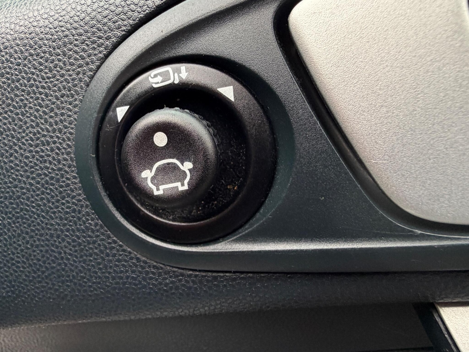 Used Ford Fiesta 2011 for sale - 77143090: Photo 25