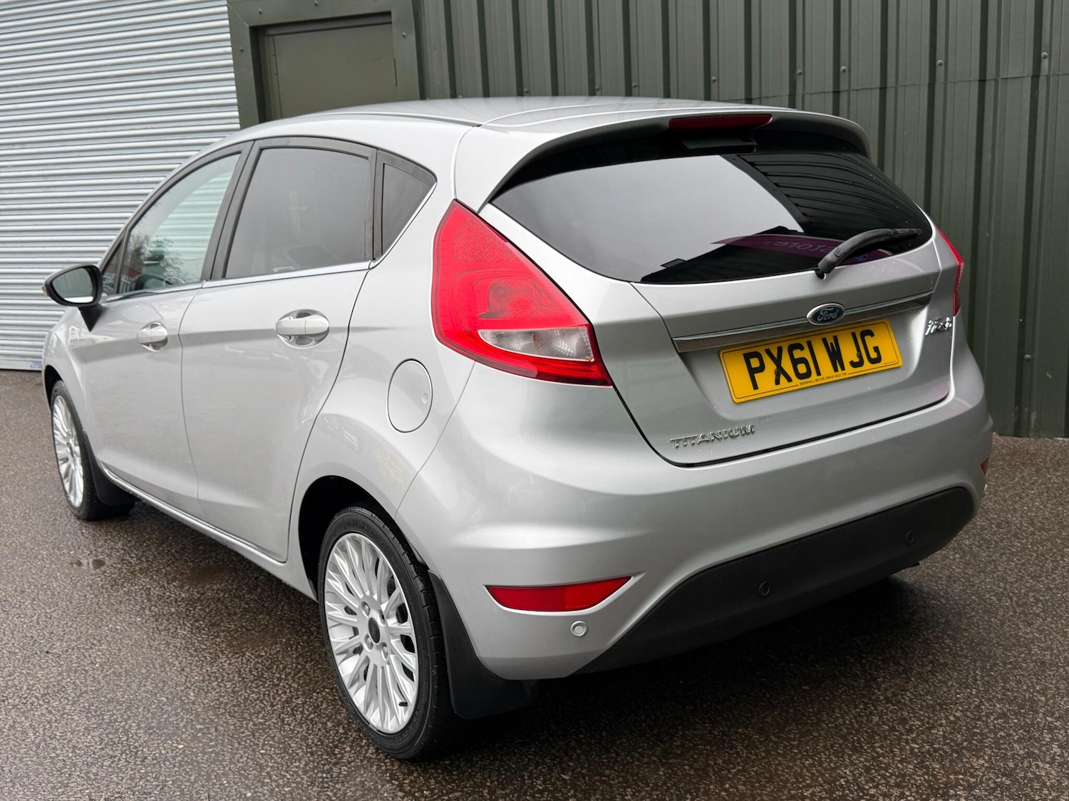 Used Ford Fiesta 2011 for sale - 77143090: Photo 6