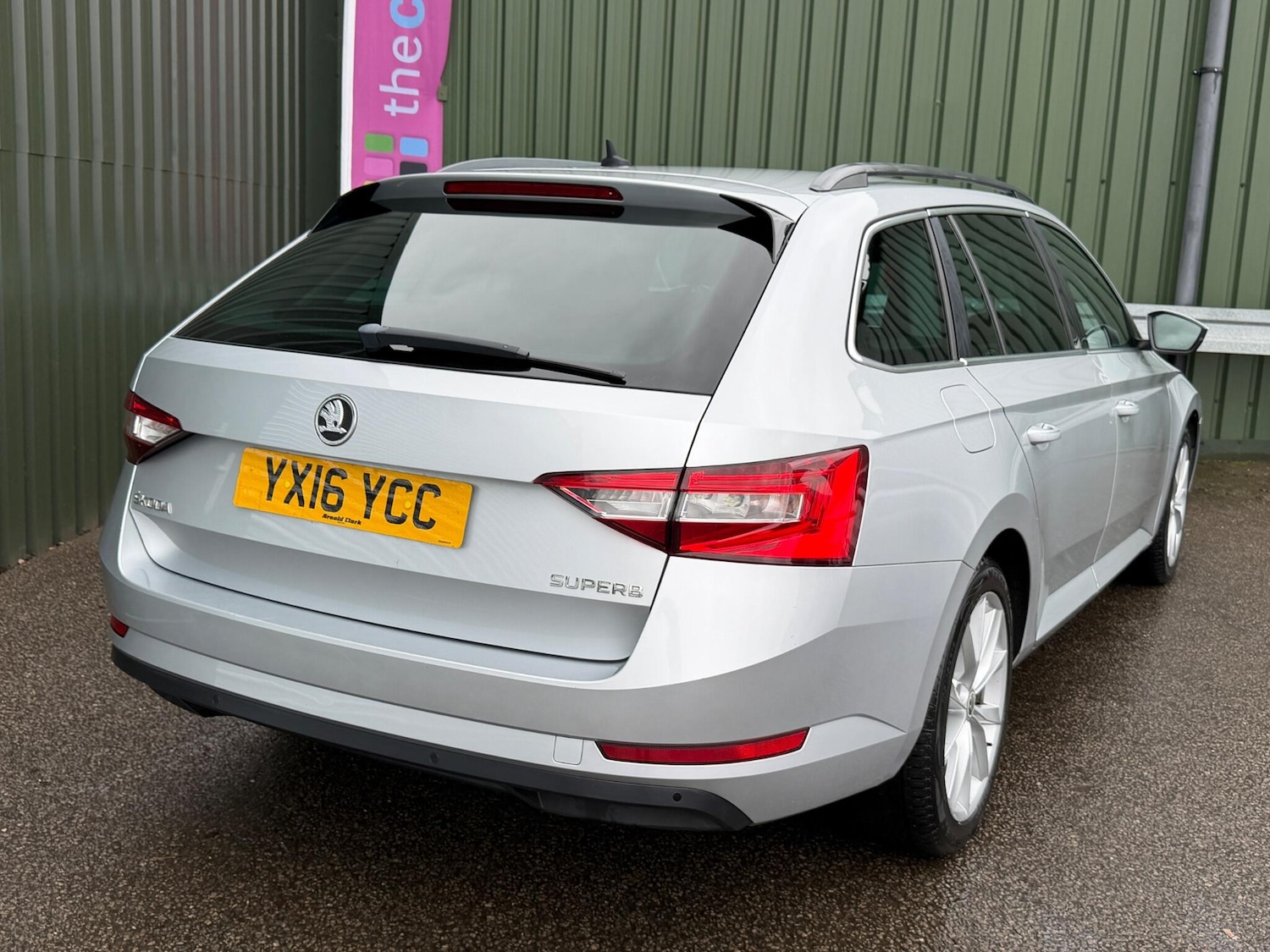 Used Skoda Superb 2016 for sale - 77305542: Photo 6