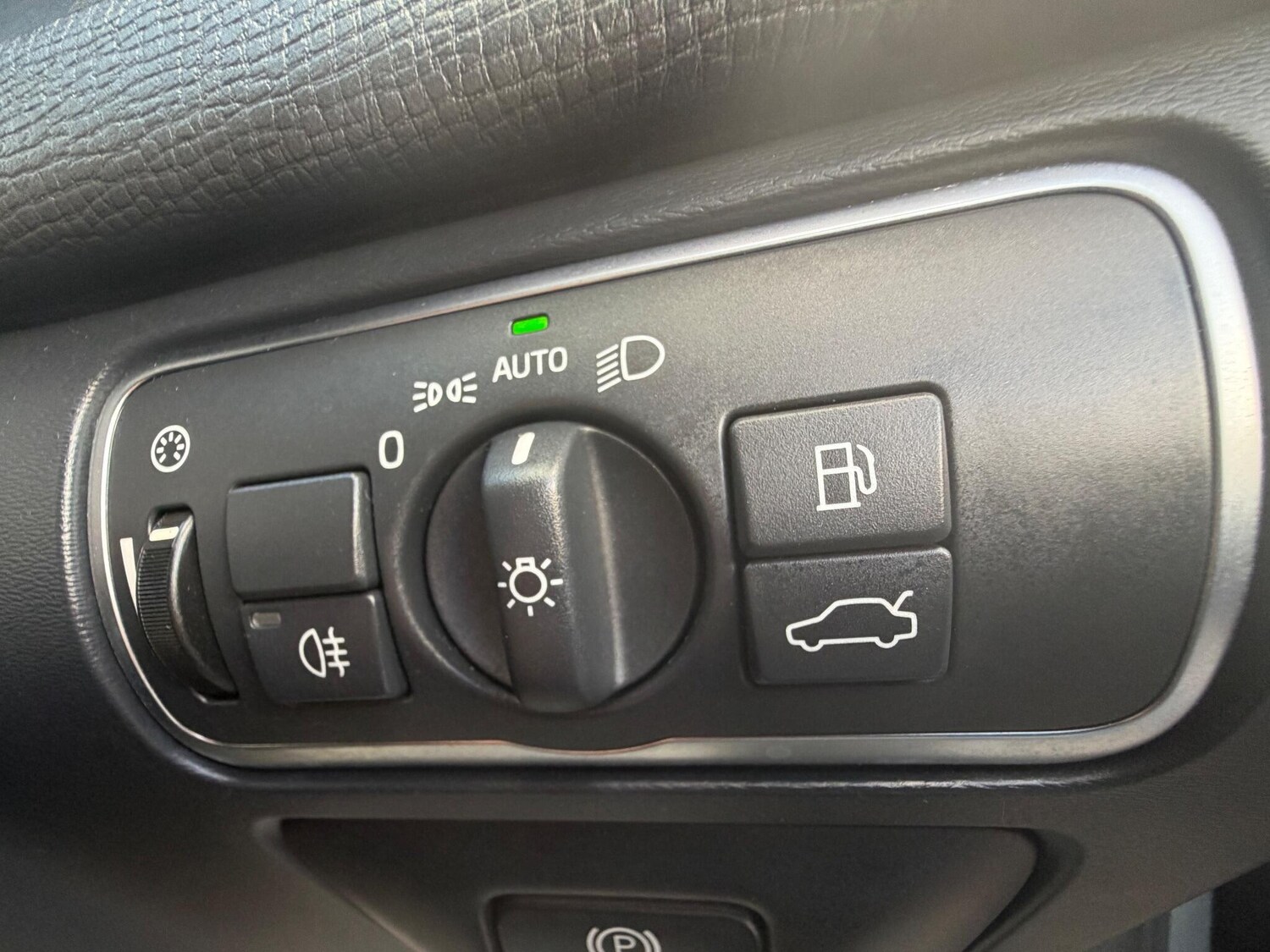 Used Volvo XC60 for sale - 77496878: Photo 23