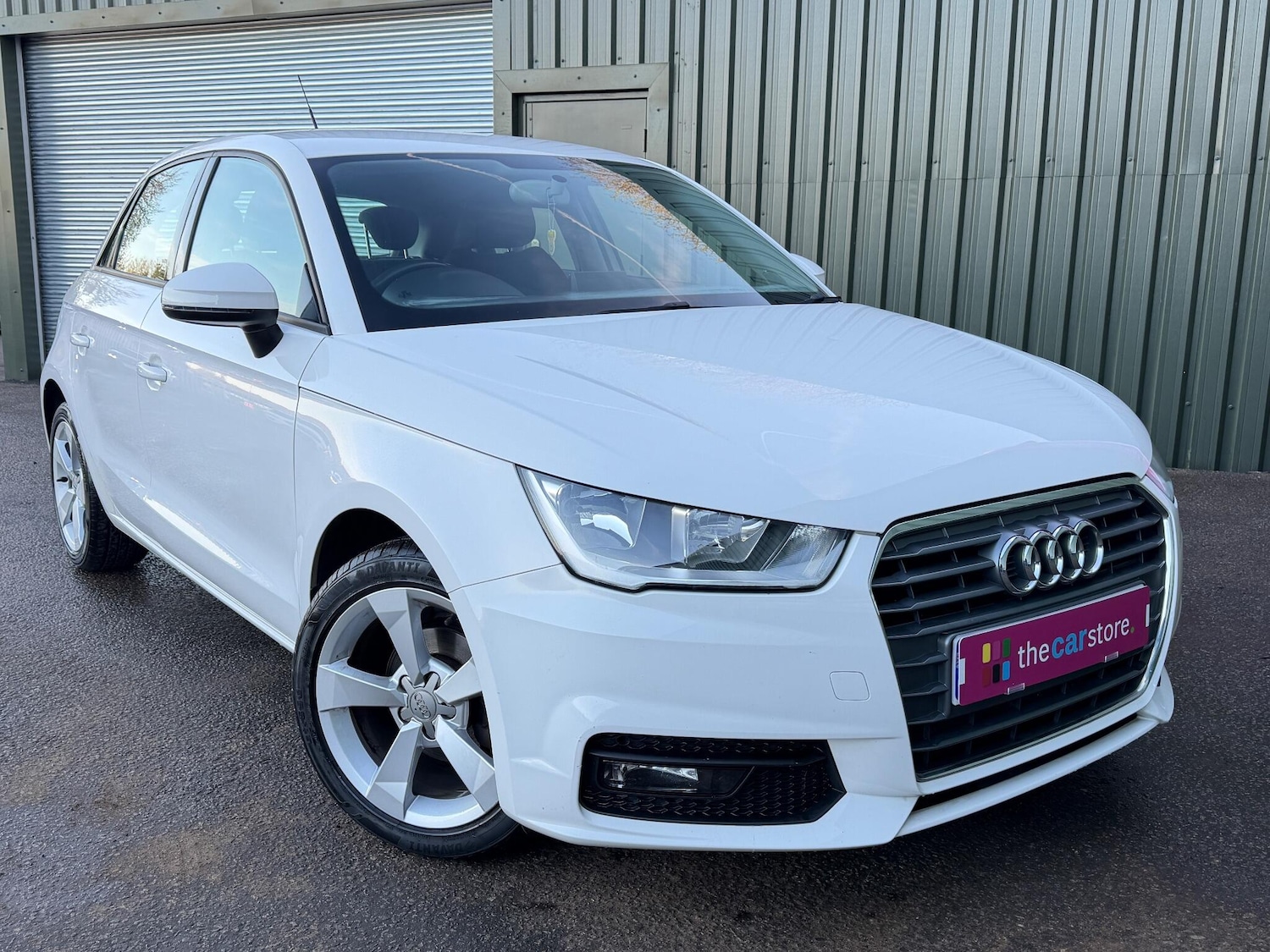 Used Audi A1 for sale - 76728999: Photo 2