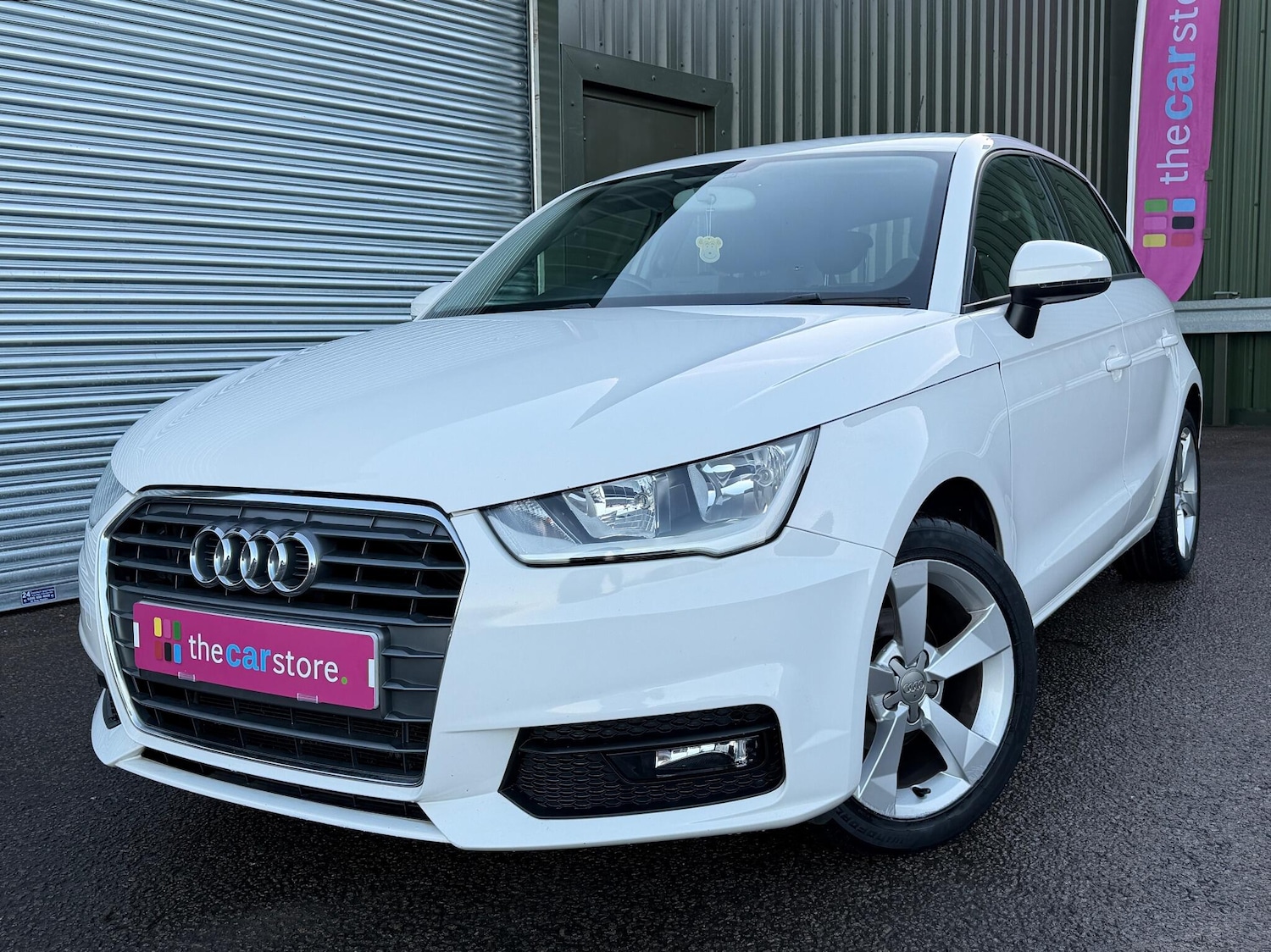 Used Audi A1 for sale - 76728999: Photo 24