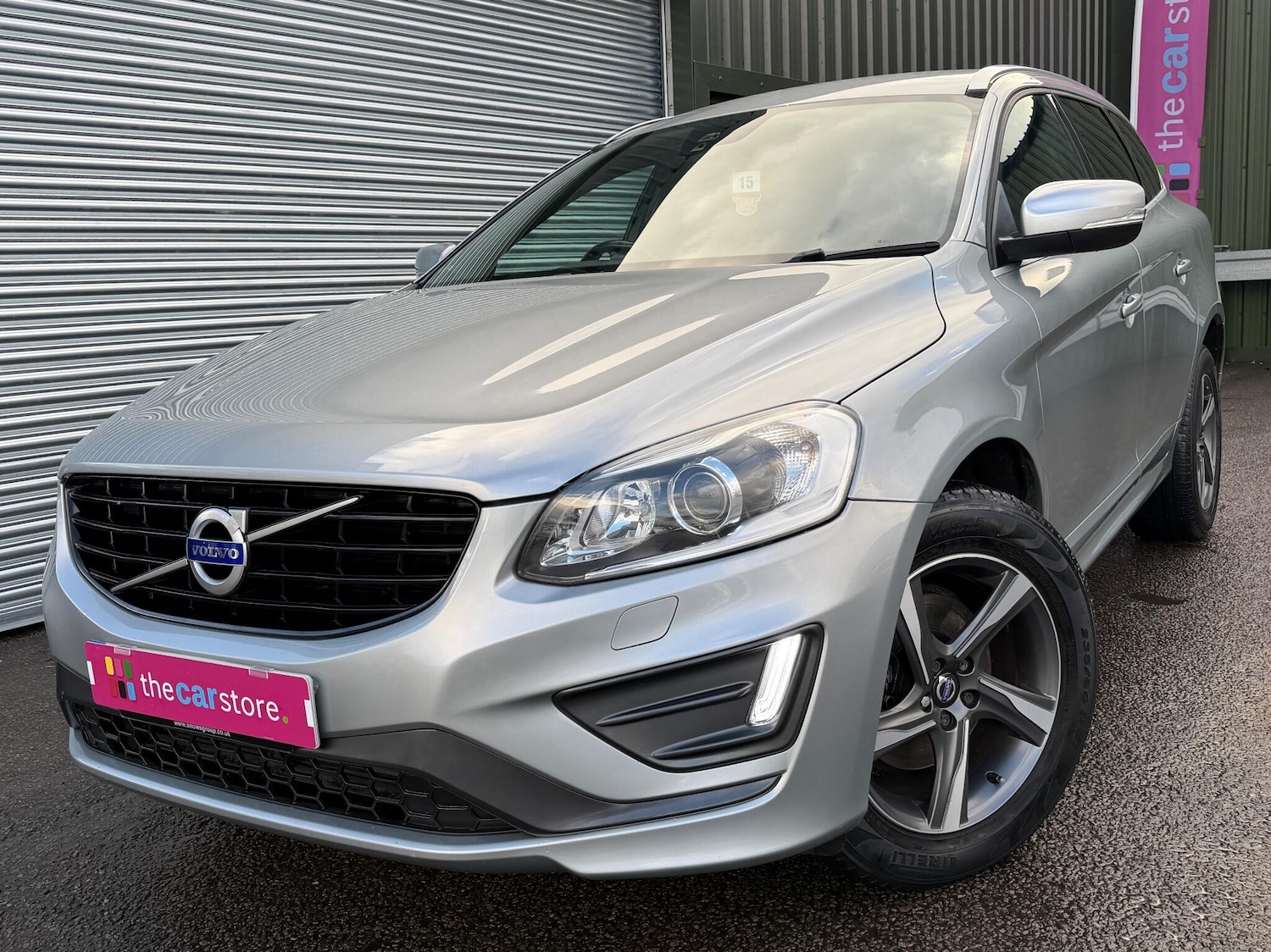 Used Volvo XC60 2015 for sale - 76786416: Photo 1
