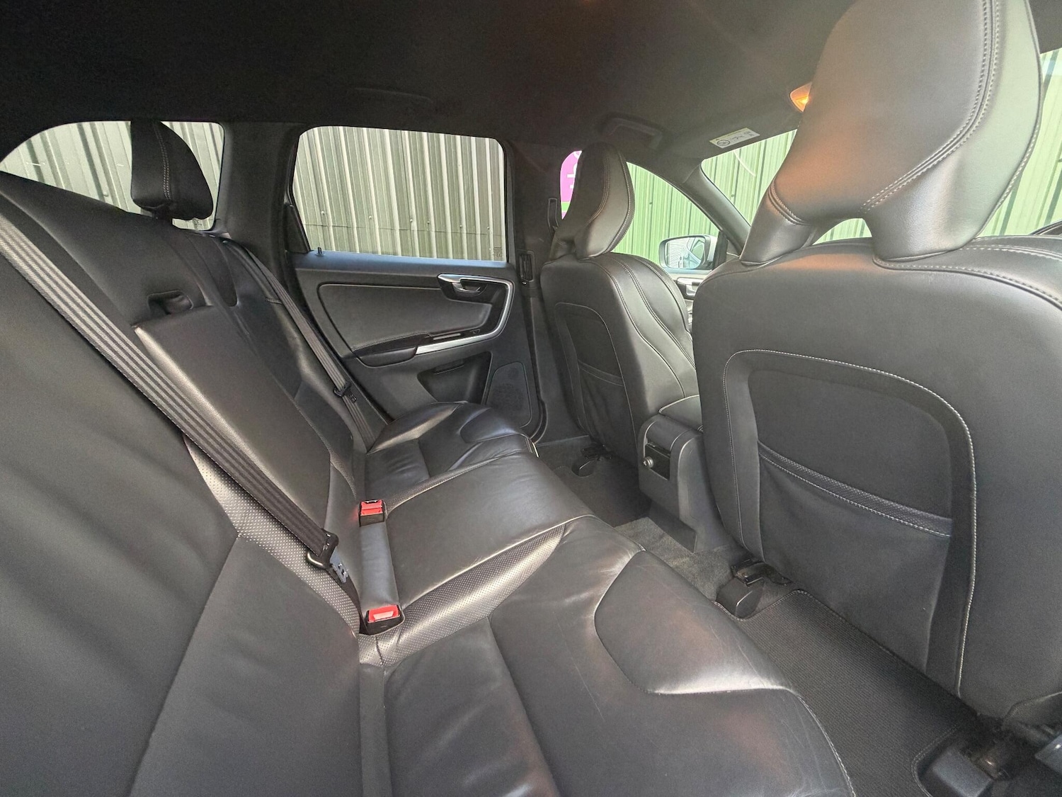 Used Volvo XC60 2015 for sale - 76786416: Photo 11