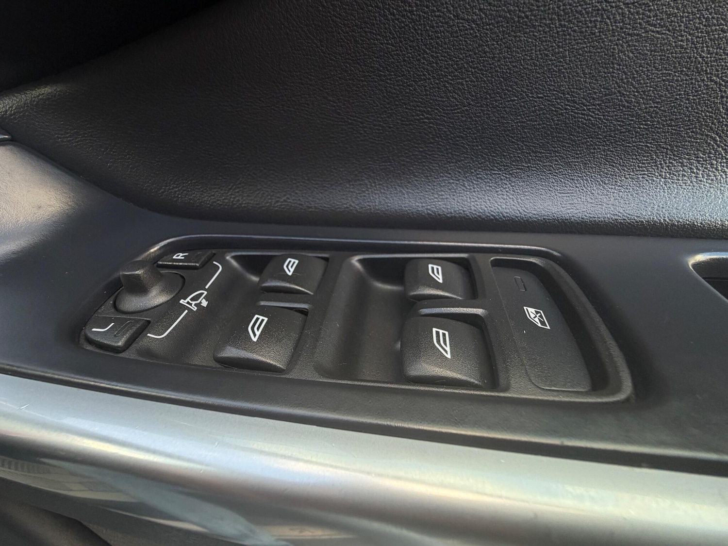 Used Volvo XC60 2015 for sale - 76786416: Photo 22