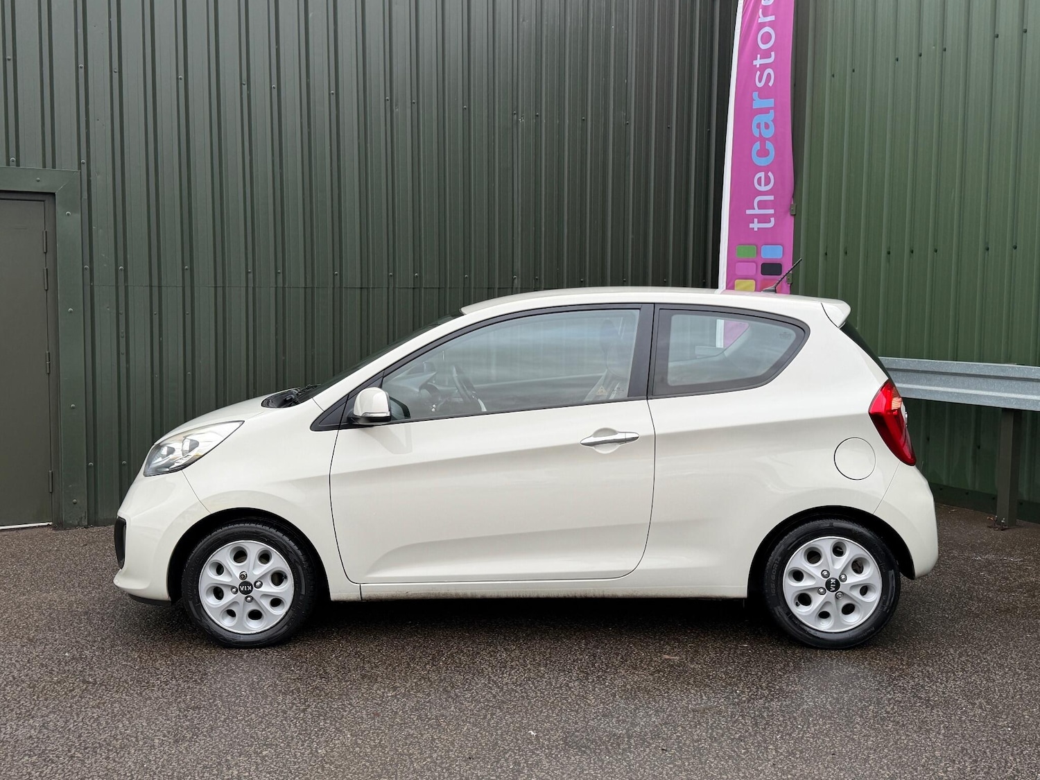 Used Kia Picanto 2012 for sale - 77174861: Photo 3