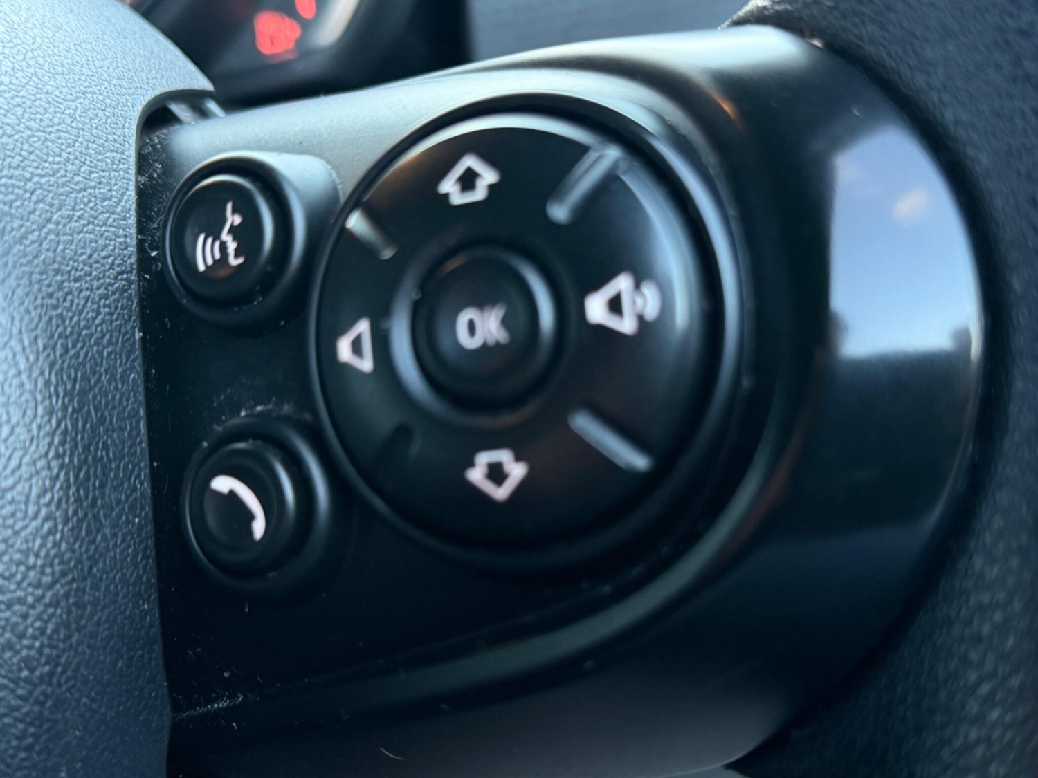 Used MINI Convertible 2019 for sale - 77625763: Photo 24