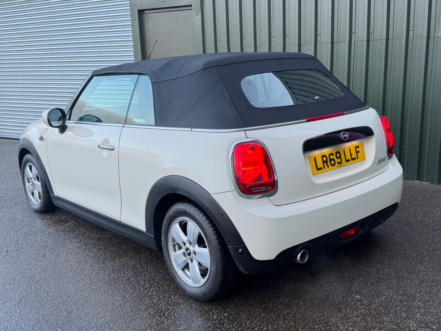 Used MINI Convertible 2019 for sale - 77625763: Photo 7