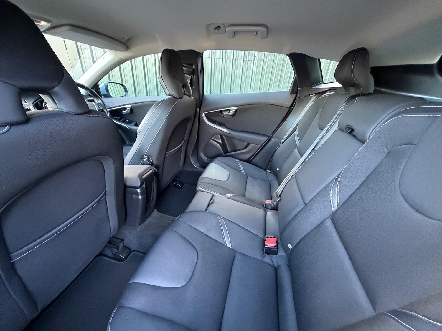 Used Volvo V40 2016 for sale - 76899124: Photo 10