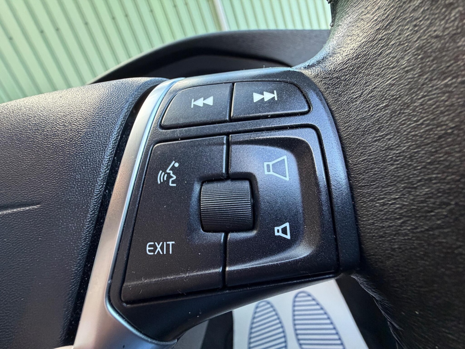 Used Volvo V40 2016 for sale - 76899124: Photo 23