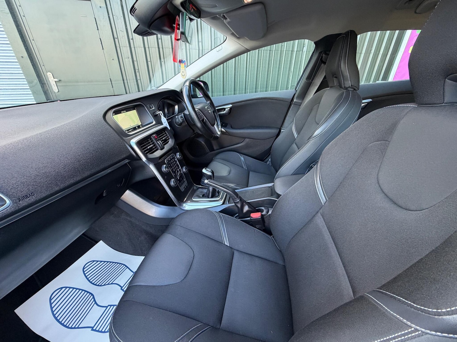 Used Volvo V40 2016 for sale - 76899124: Photo 9