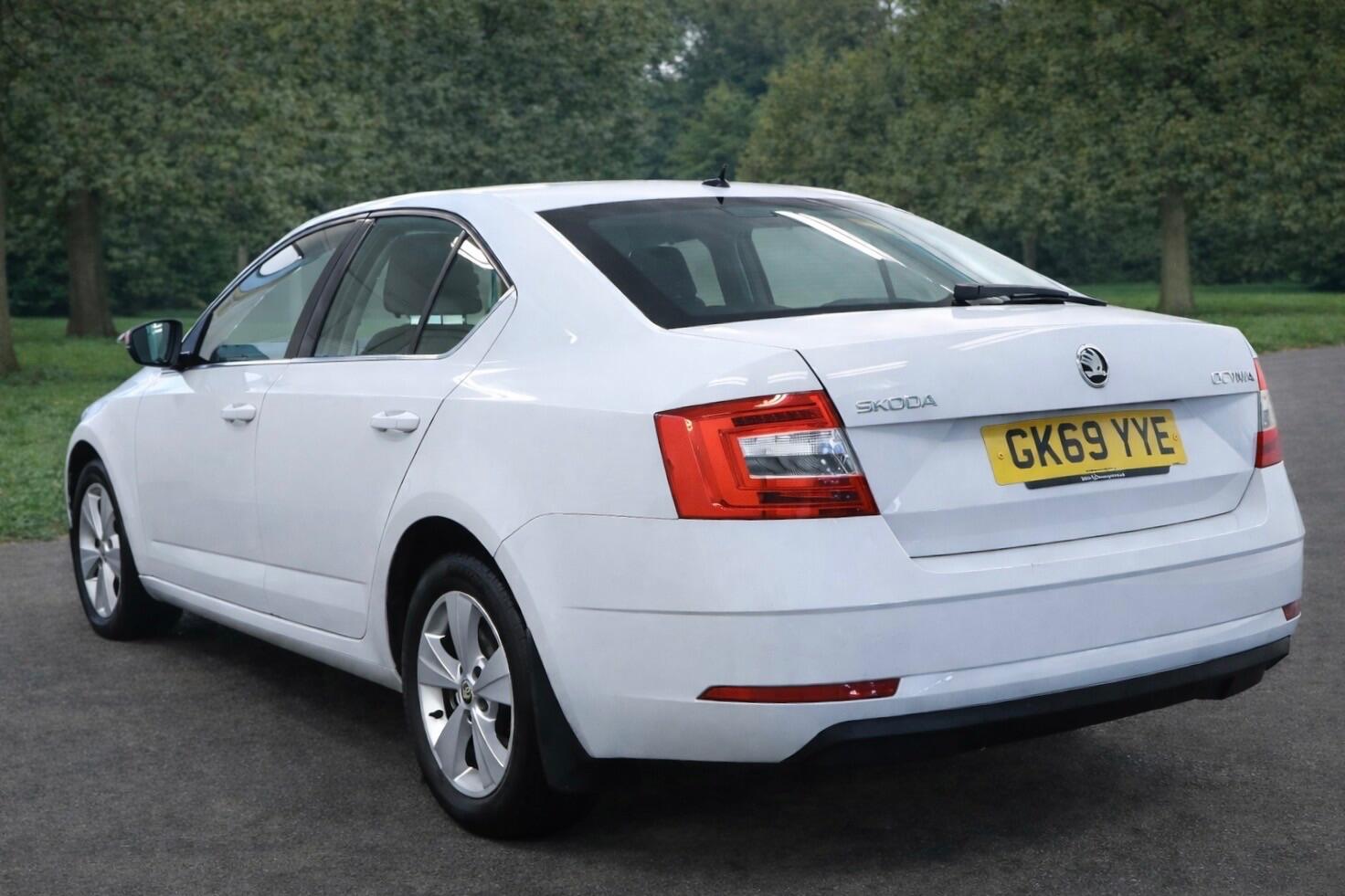 Used Skoda Octavia 2019 for sale - 77255489: Photo 2