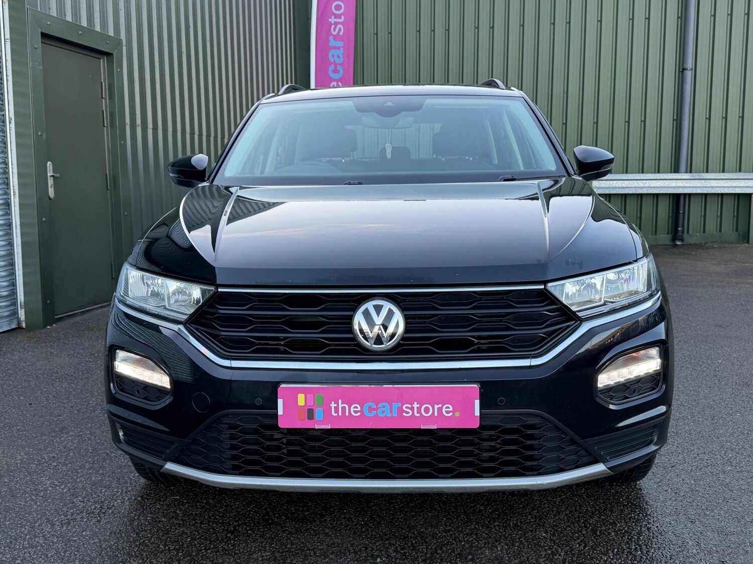 Used Volkswagen T-Roc for sale - 77724104: Photo 17