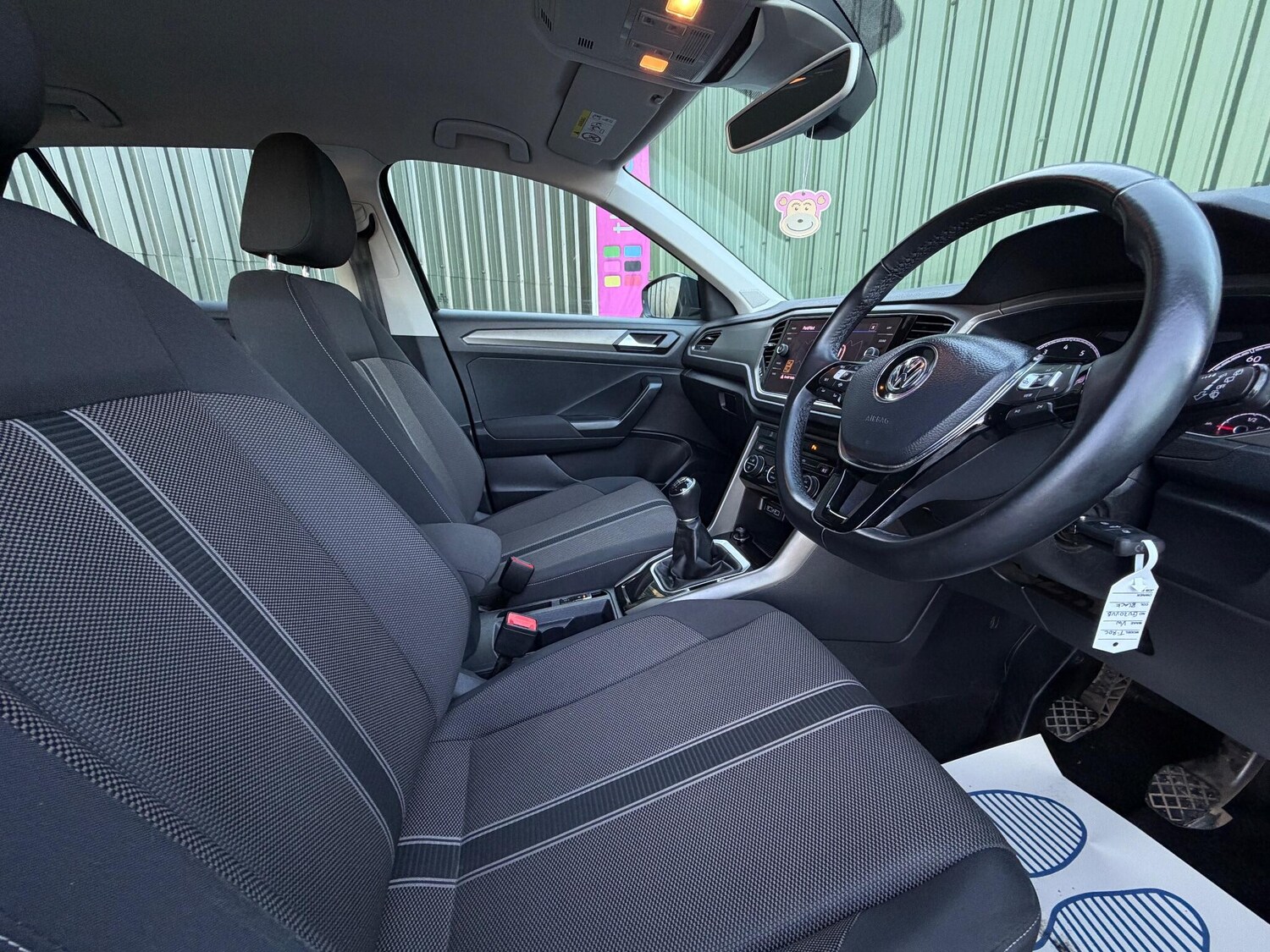 Used Volkswagen T-Roc for sale - 77724104: Photo 8