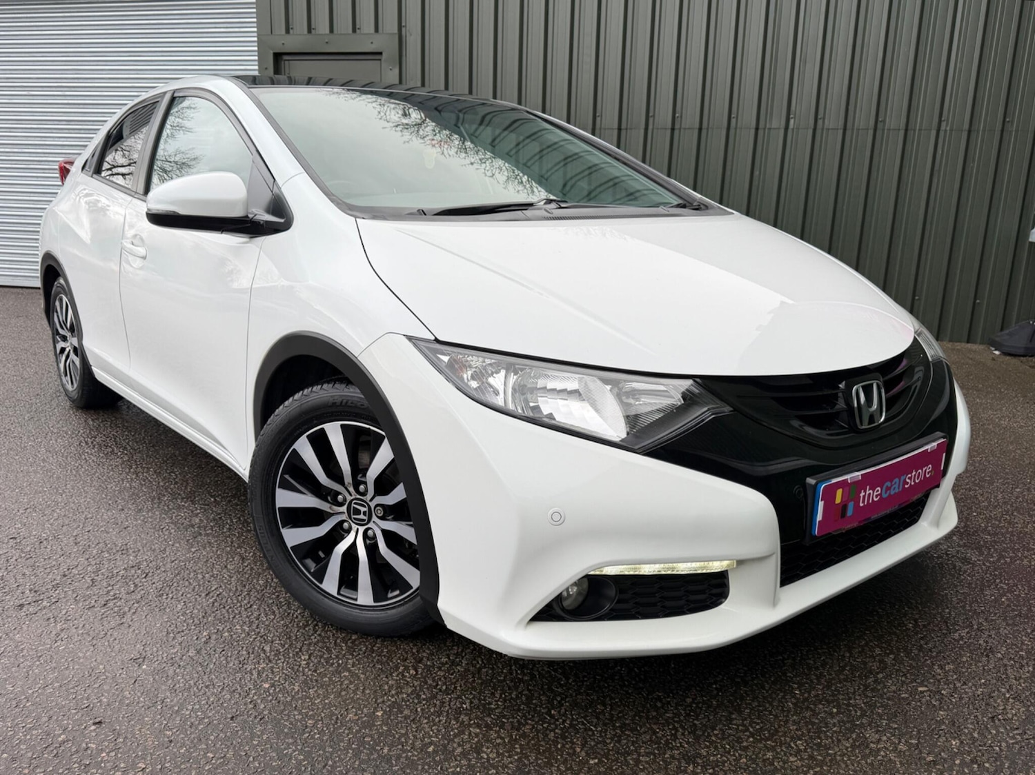 Used Honda Civic 2014 for sale - 77550473: Photo 2