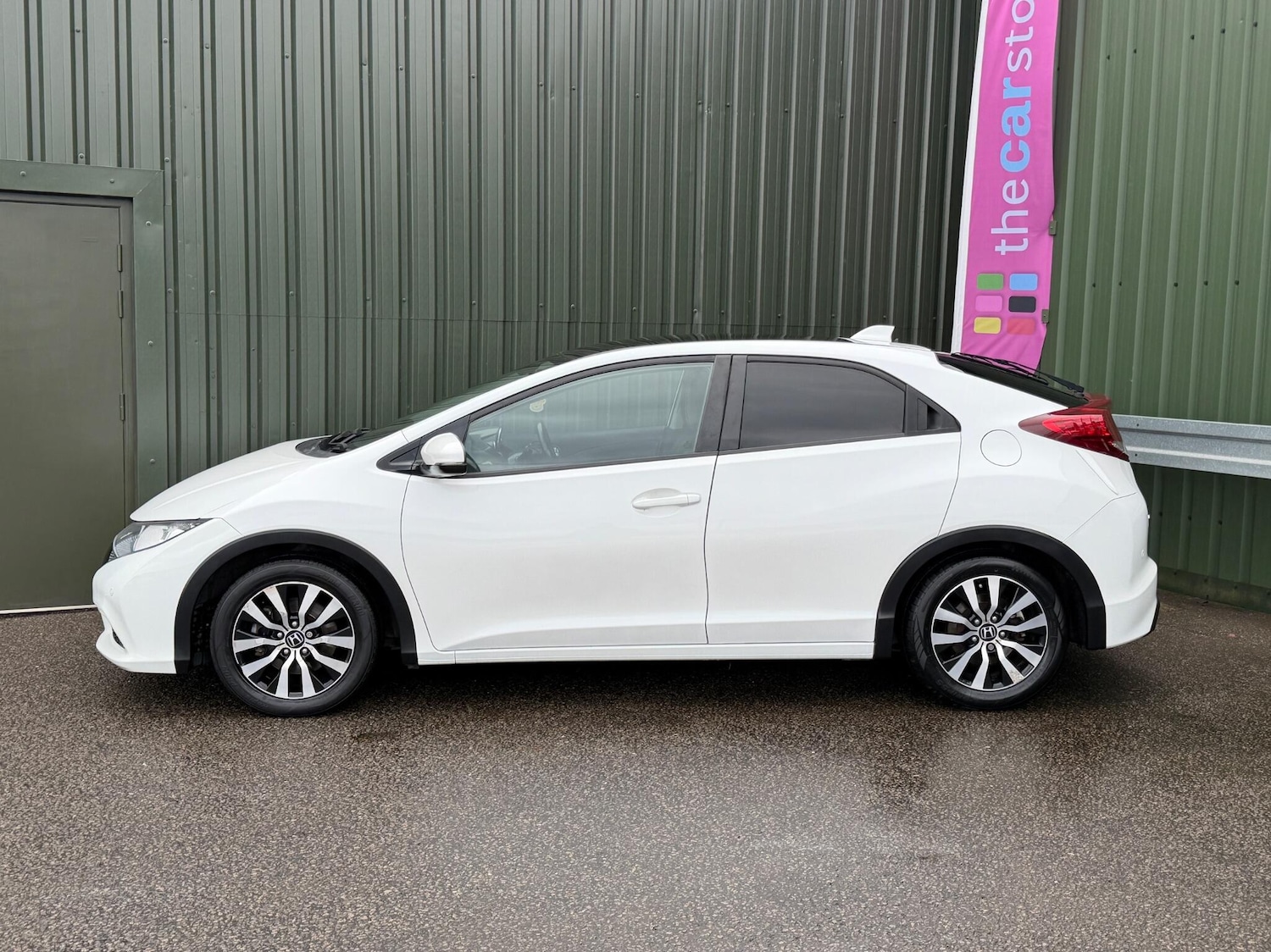 Used Honda Civic 2014 for sale - 77550473: Photo 5