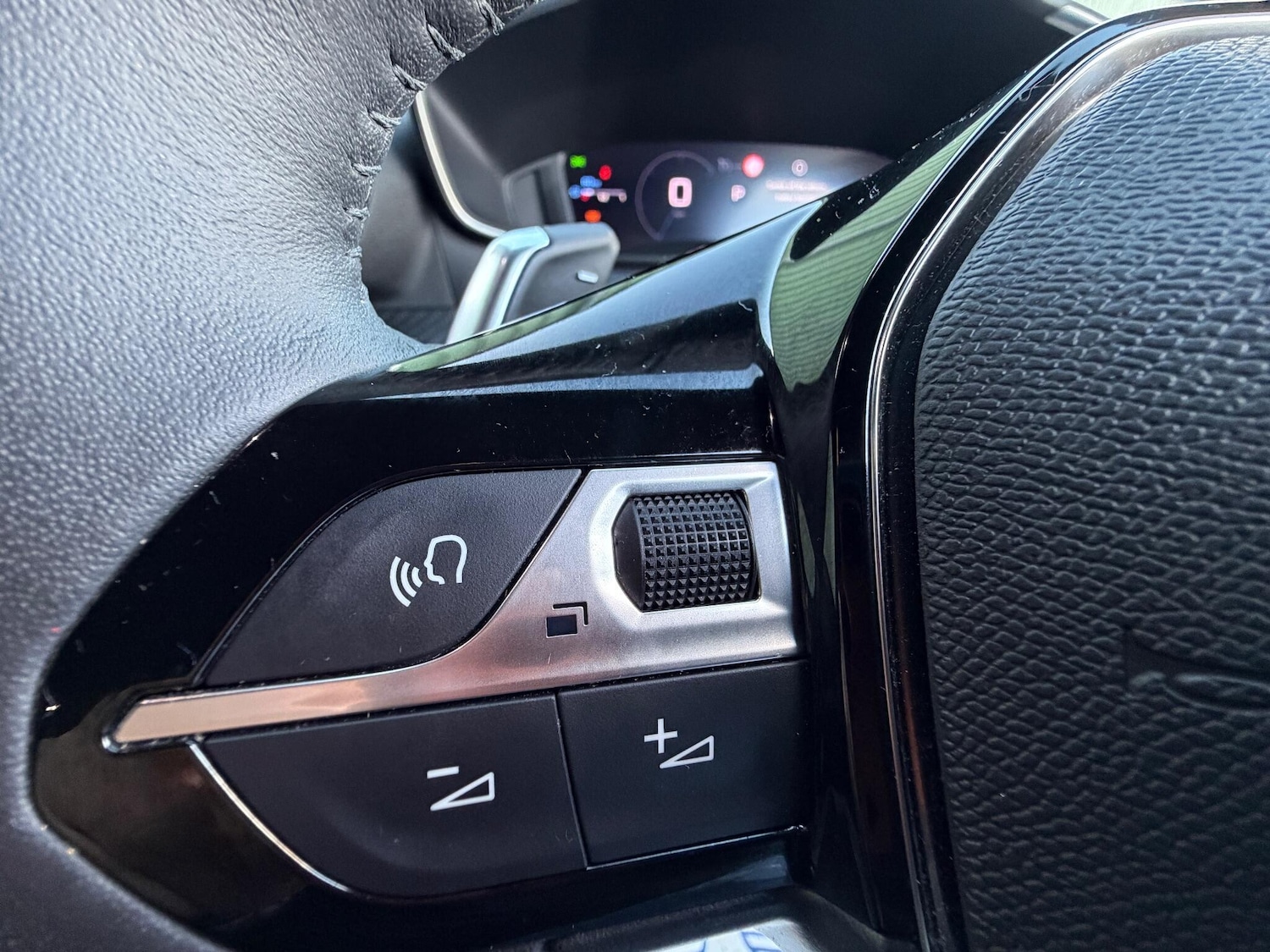 Used Peugeot 2008 2024 for sale - 76926344: Photo 26