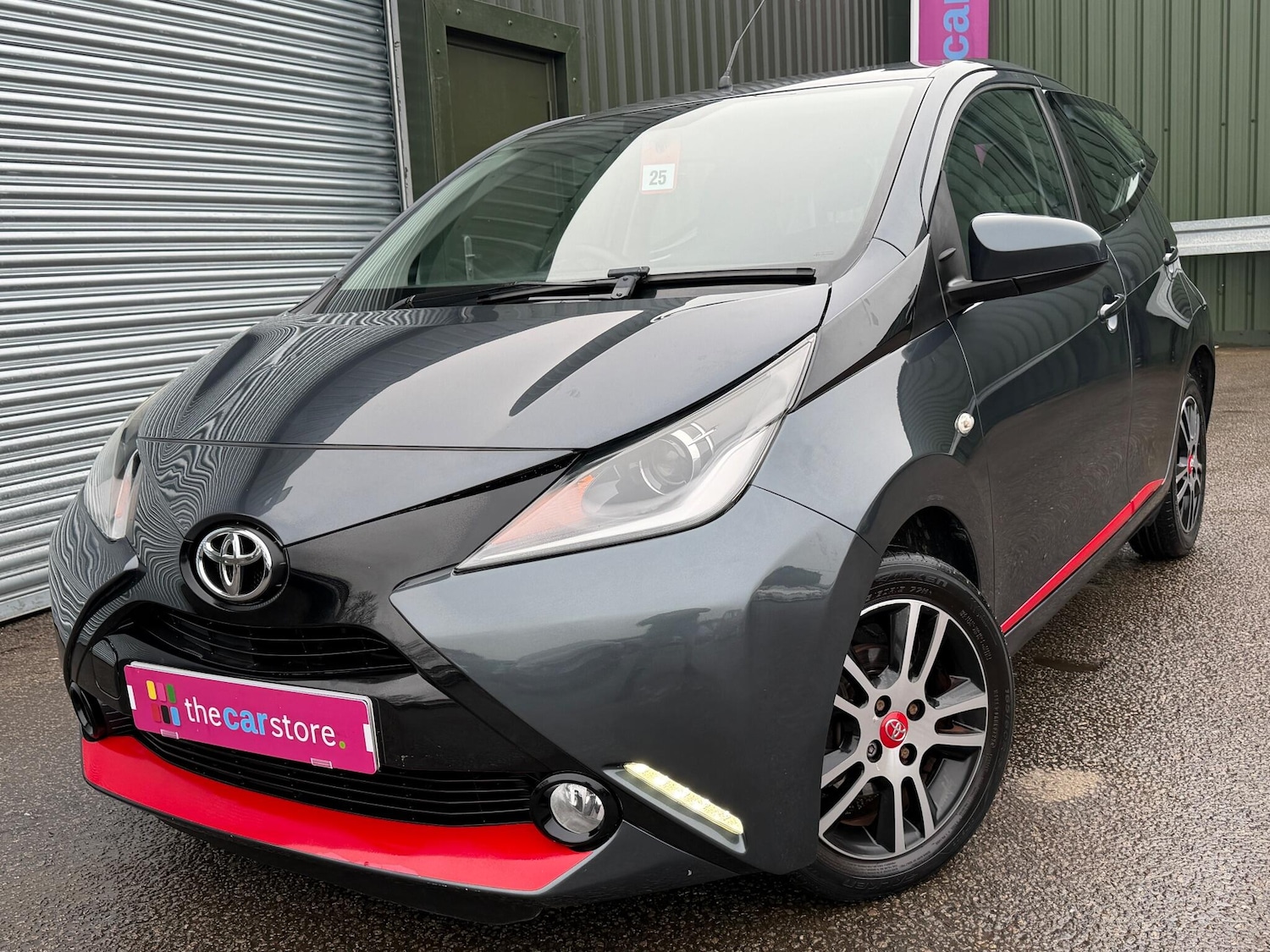 Used Toyota AYGO 2015 for sale - 76991549: Photo 1