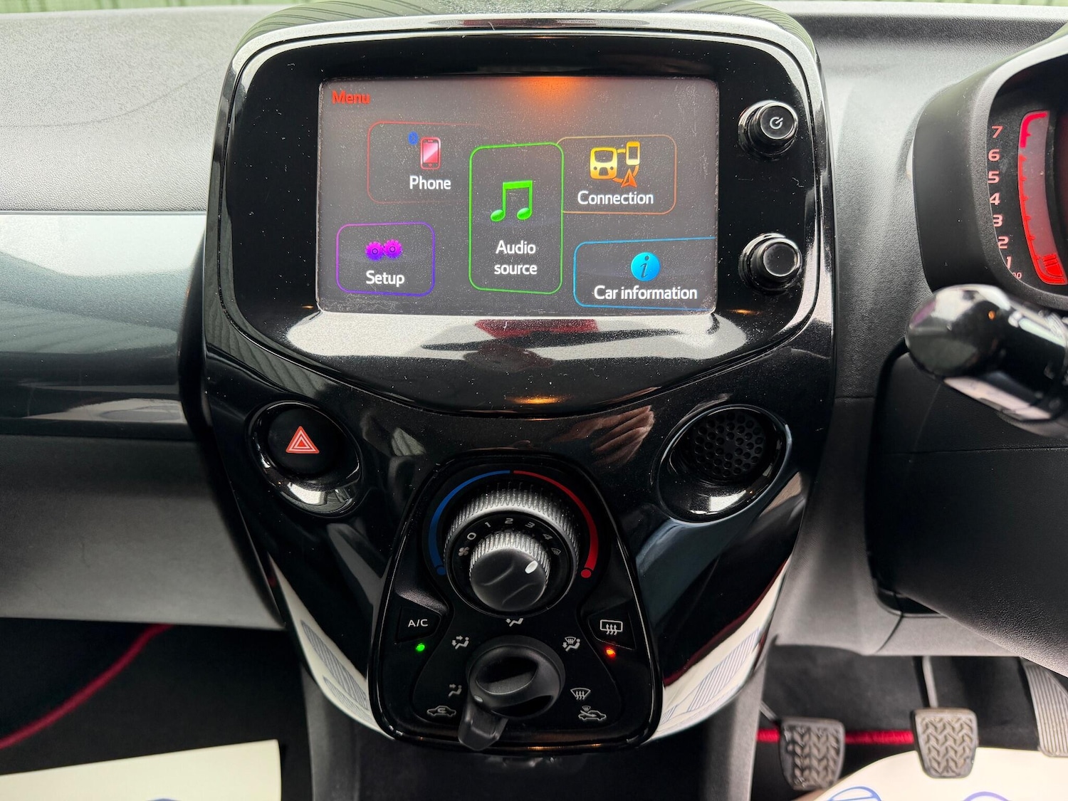 Used Toyota AYGO 2015 for sale - 76991549: Photo 19