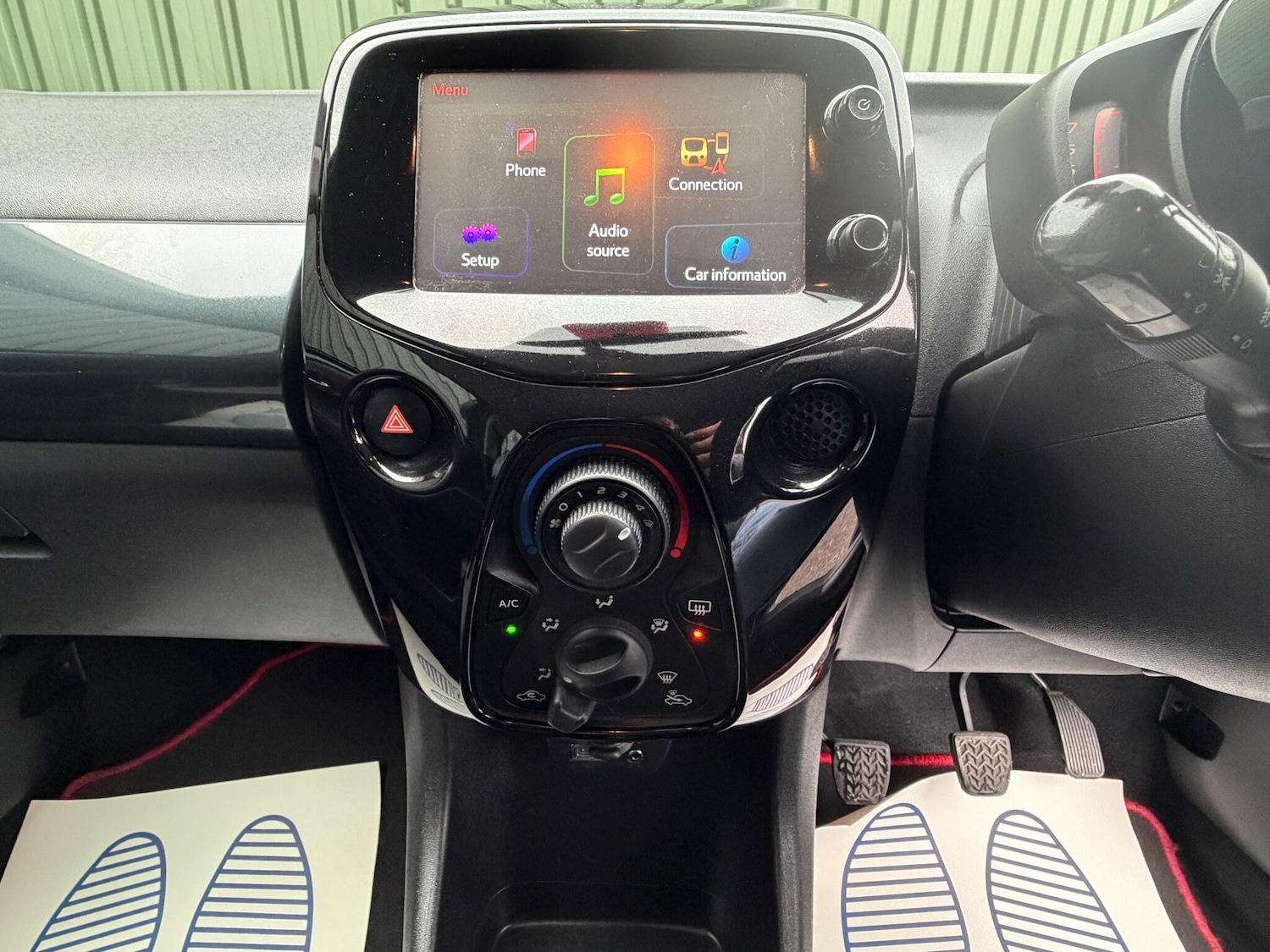 Used Toyota AYGO 2015 for sale - 76991549: Photo 20