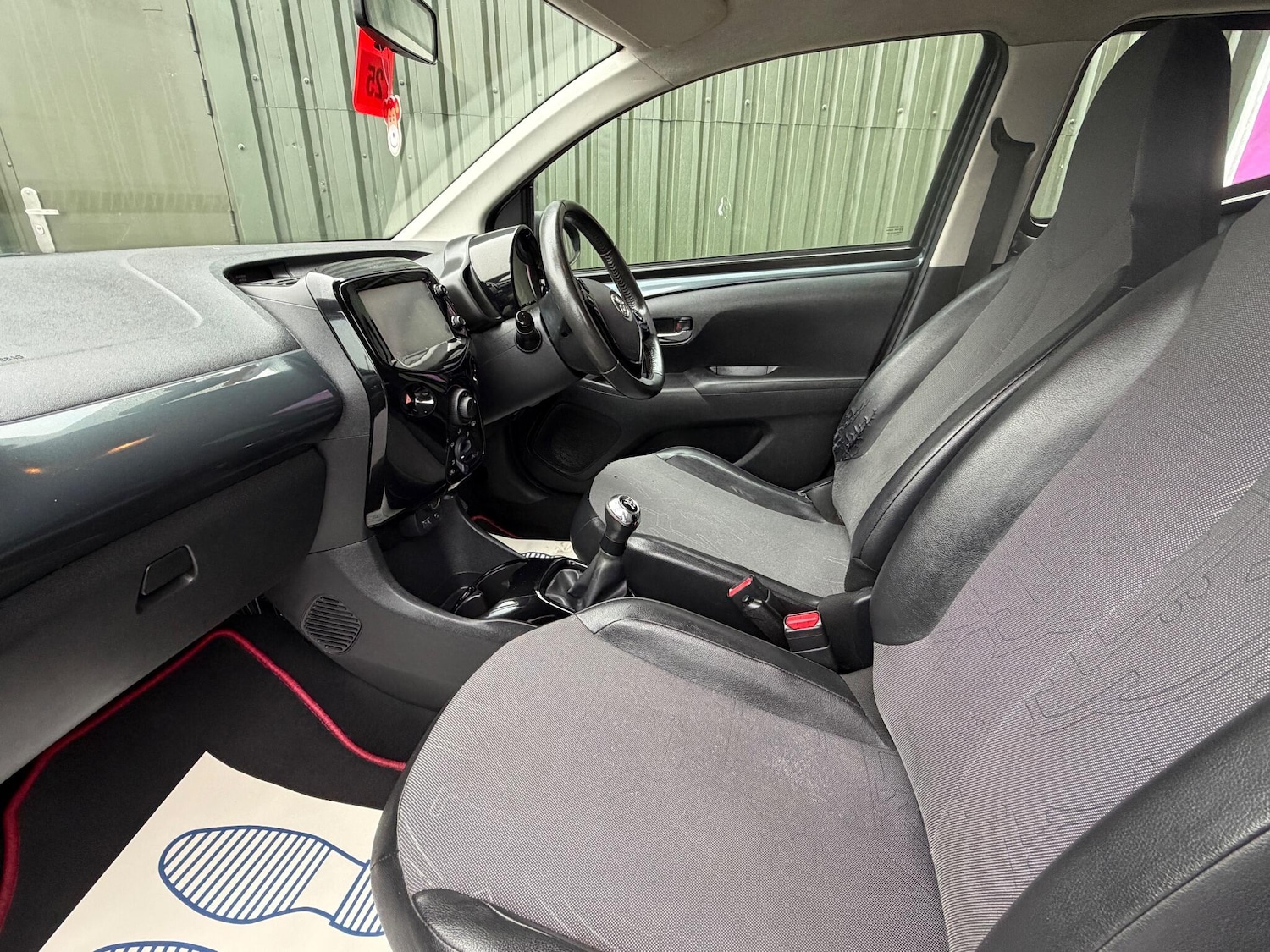 Used Toyota AYGO 2015 for sale - 76991549: Photo 9