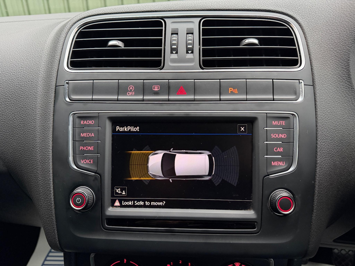 Used Volkswagen Polo 2016 for sale - 77040676: Photo 20