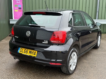 Used Volkswagen Polo 2016 for sale - 77040676: Photo