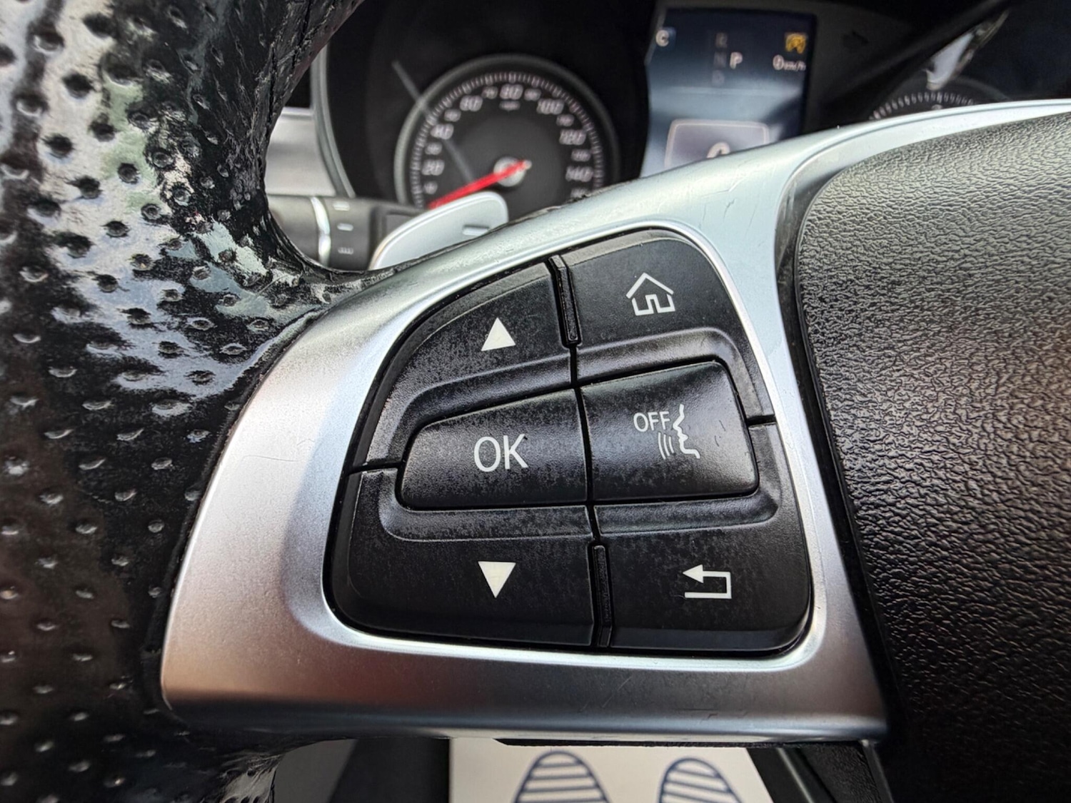 Used Mercedes-Benz C Class 2016 for sale - 77305038: Photo 32