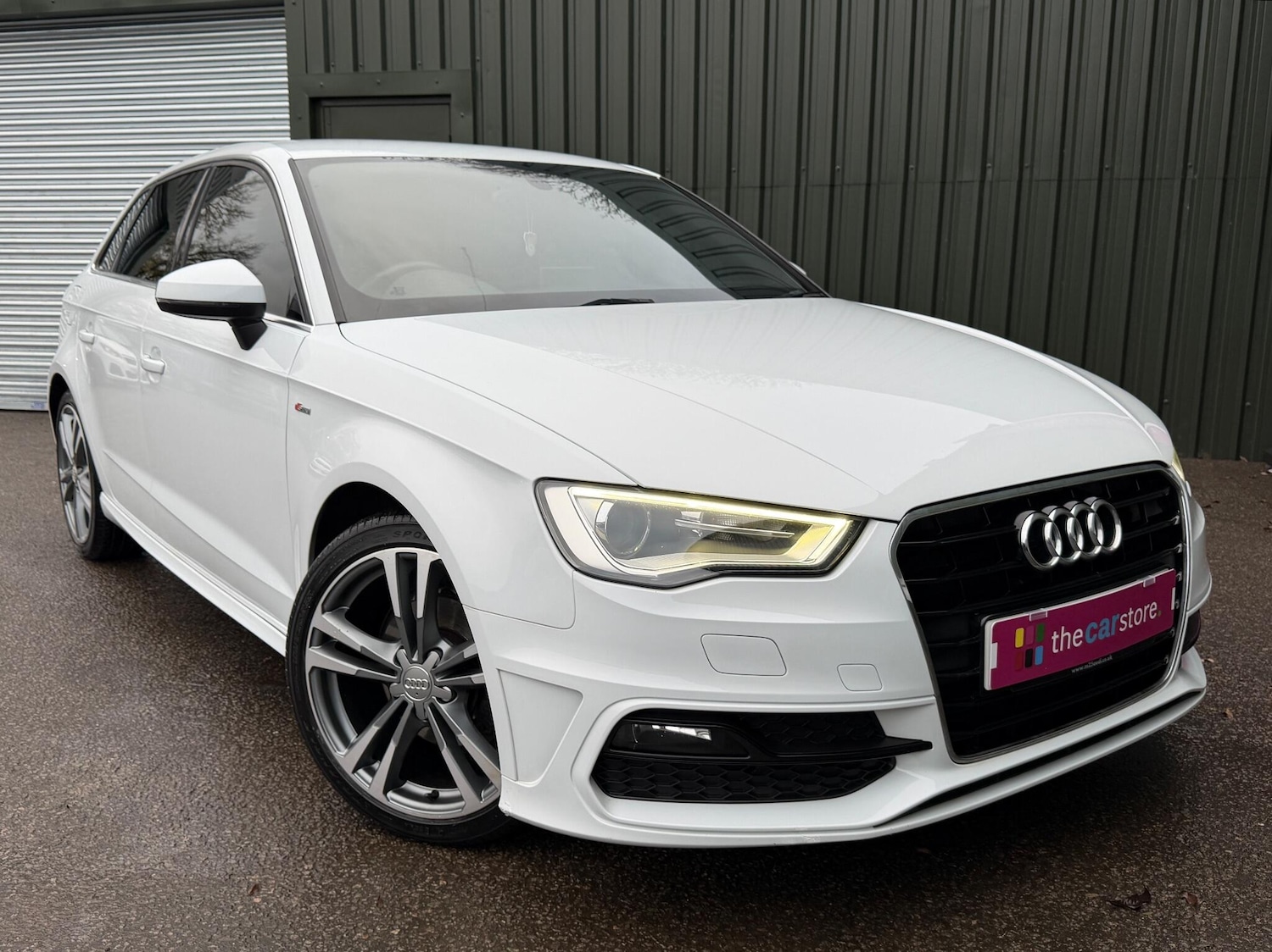 Used Audi A3 for sale - 76728380: Photo 2