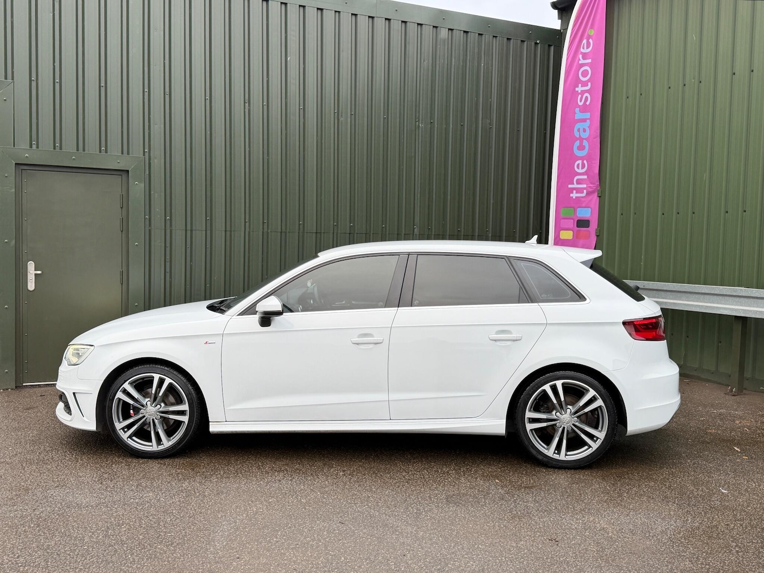Used Audi A3 for sale - 76728380: Photo 5