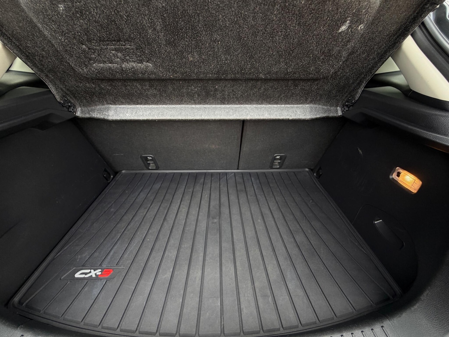 Used Mazda CX-3 2017 for sale - 77970674: Photo 12