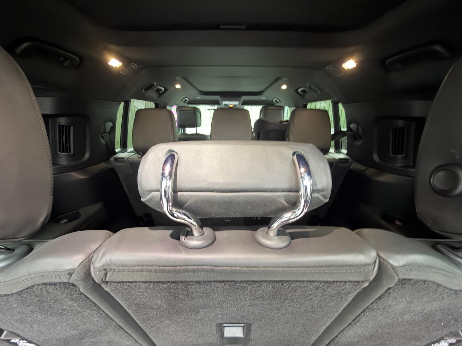 Used Land Rover Defender 2022 for sale - 77066490: Photo 11