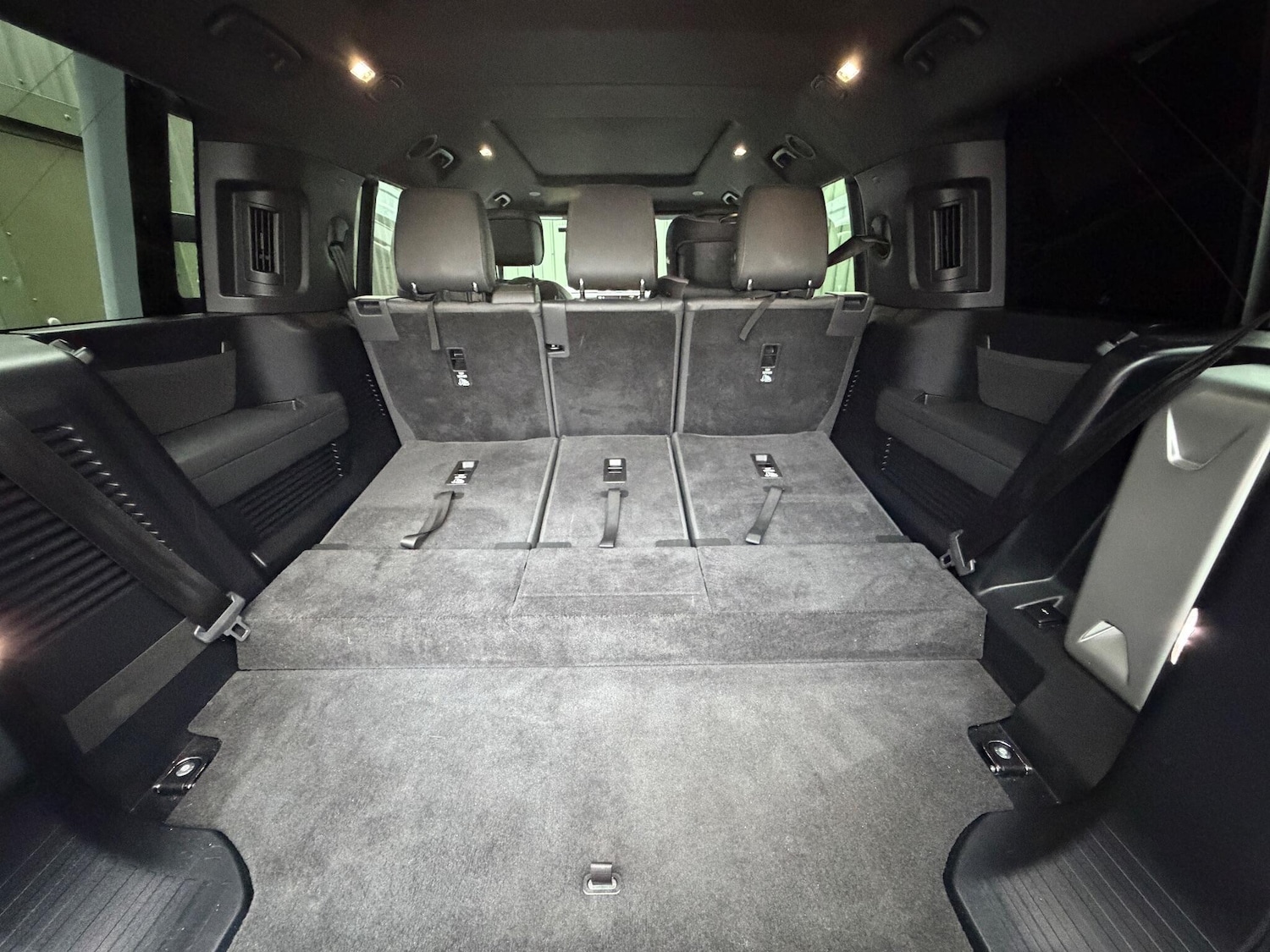 Used Land Rover Defender 2022 for sale - 77066490: Photo 12