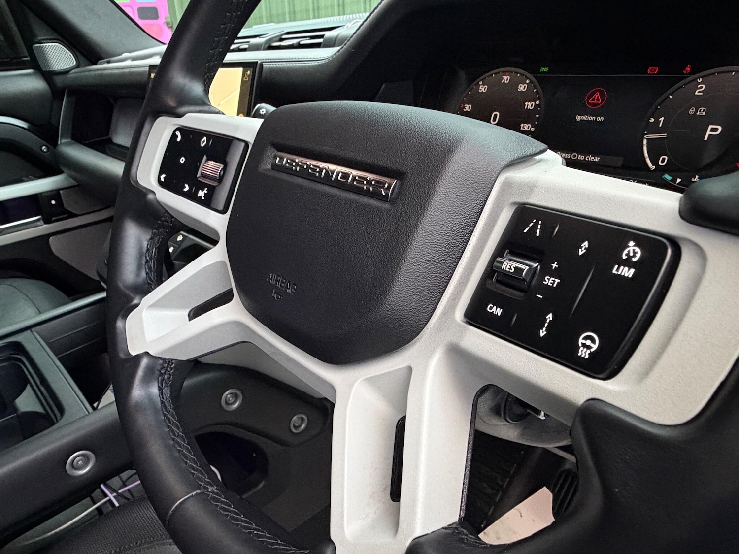 Used Land Rover Defender 2022 for sale - 77066490: Photo 21